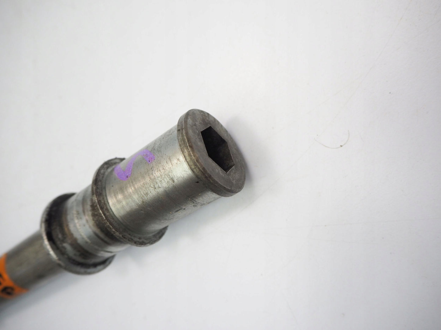 KAWASAKI ZX-9R 00-03 Vorderachse Achse vorne Radachse front axle 2