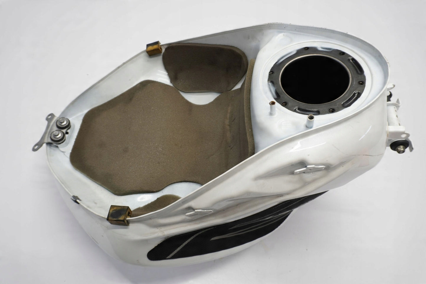 TRIUMPH STREET TRIPLE 675 13-17 Kraftstofftank Benzintank Fuel Tank 6
