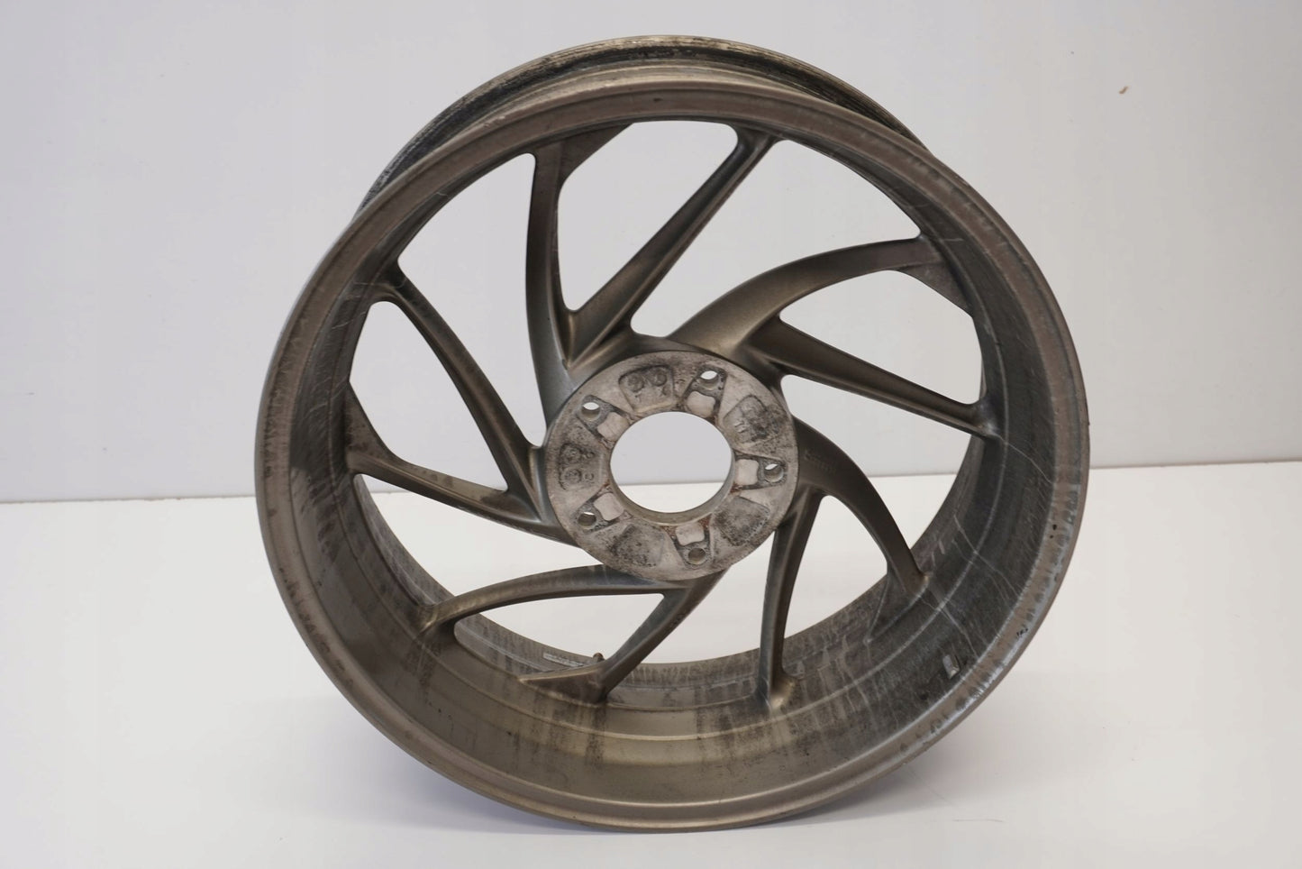 BMW K 1600 GTL 17-19 Felge hinten Wheel Hinterrad 9