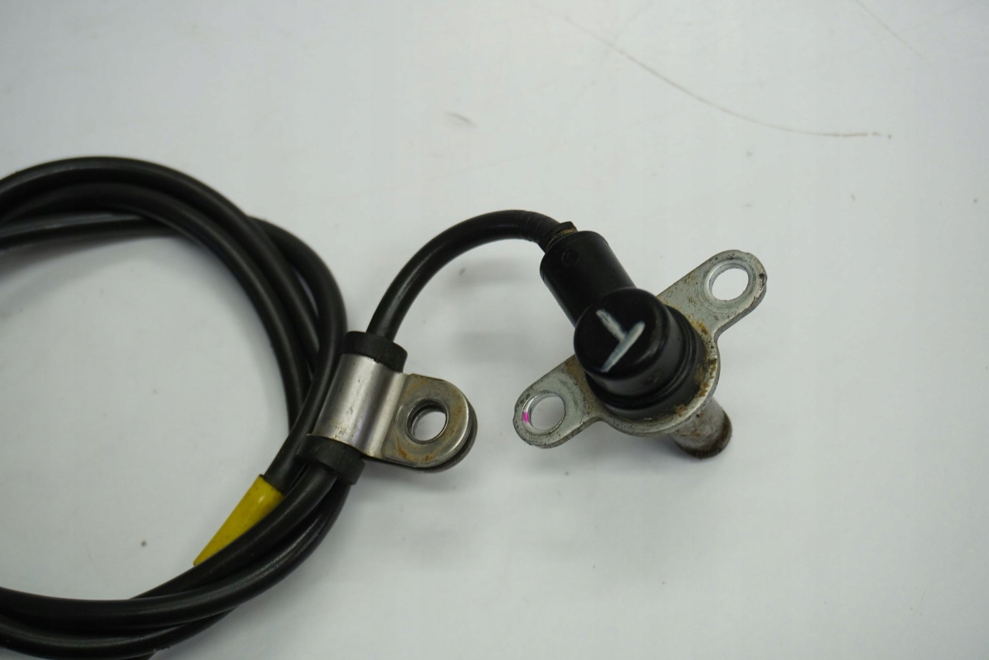TRIUMPH TIGER 1050 06-12 ABS Sensor hinten 2