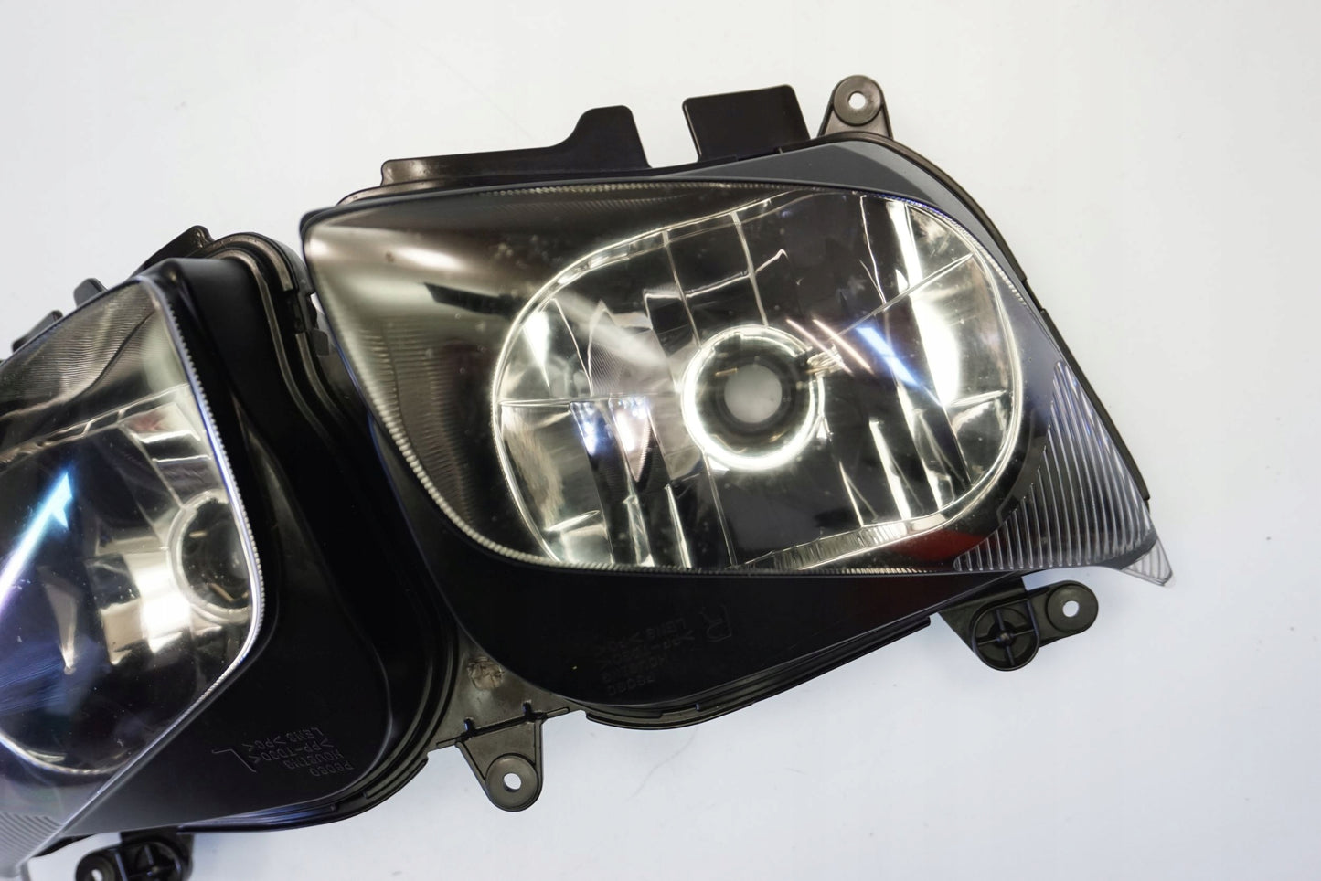 YAMAHA FZ1 1000 S FAZER RN16 06-15 Scheinwerfer Headlight