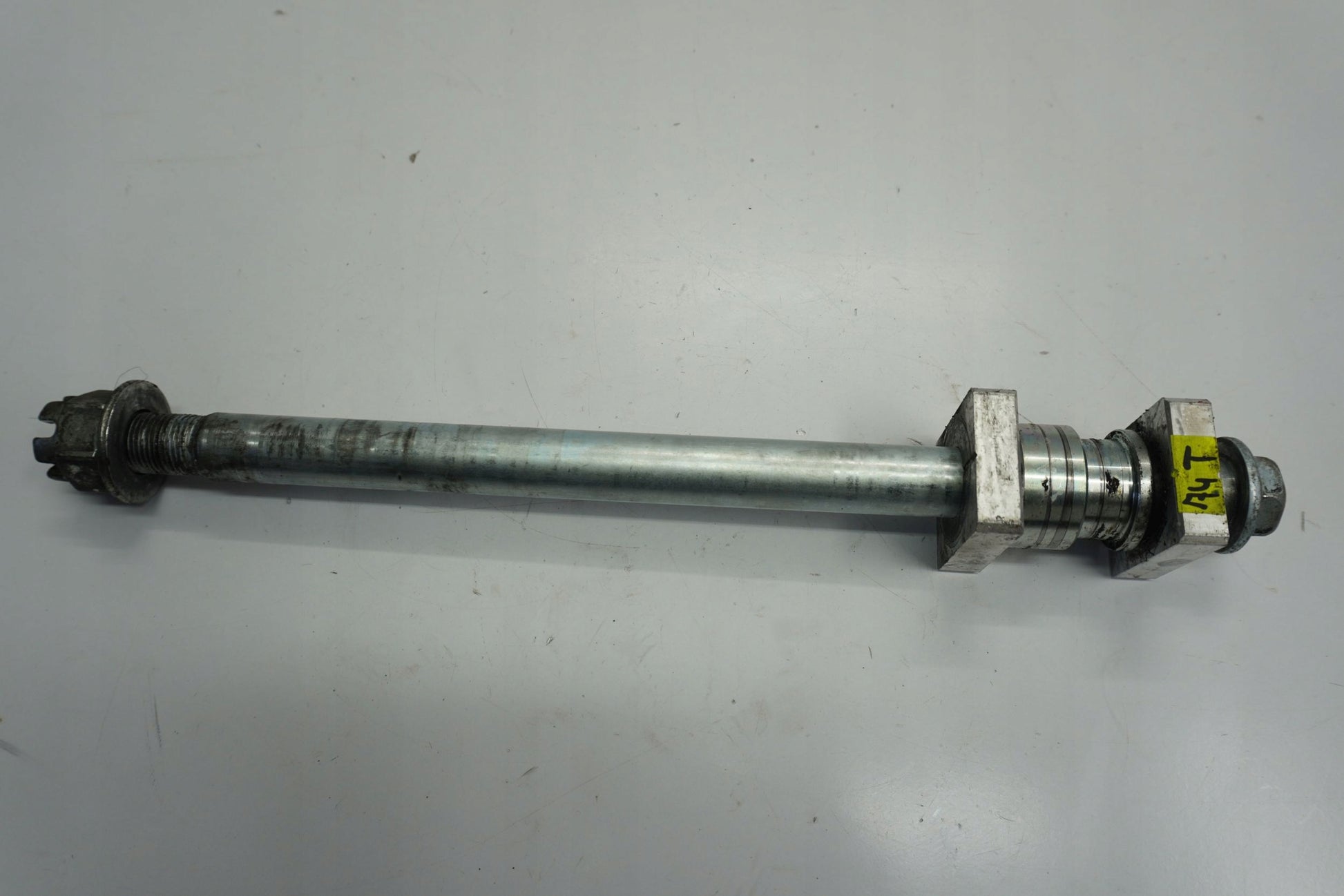 KAWASAKI 650 ER-6N 12-17 Hinterachse Achse hinten Radachse rear axle 3