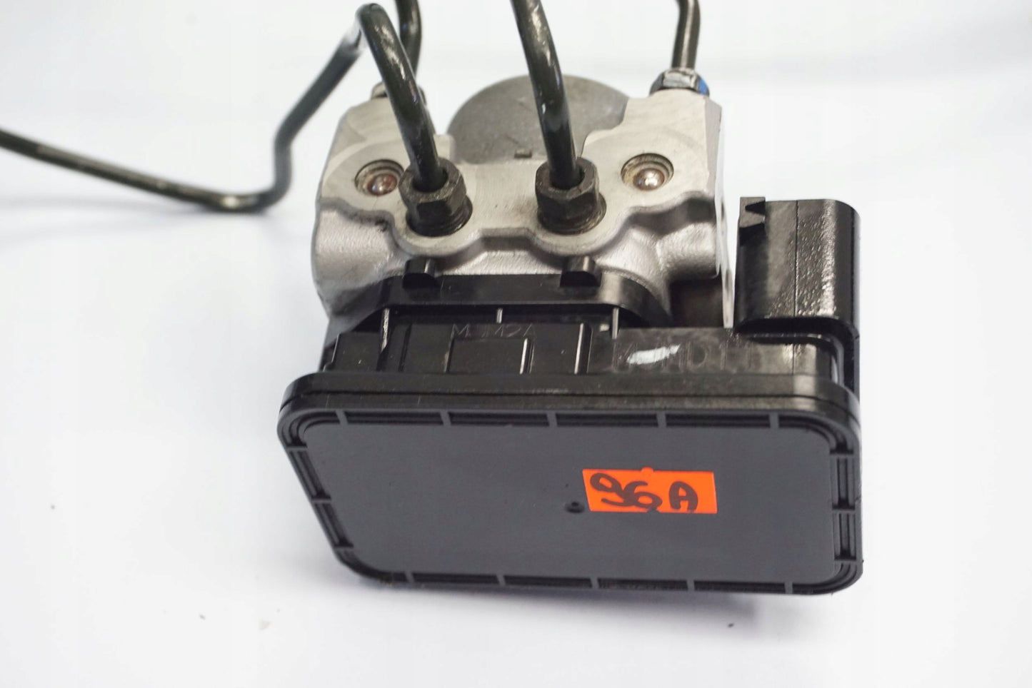 HONDA VFR 800 F 17-19 ABS Pumpe Druckmodulator 6