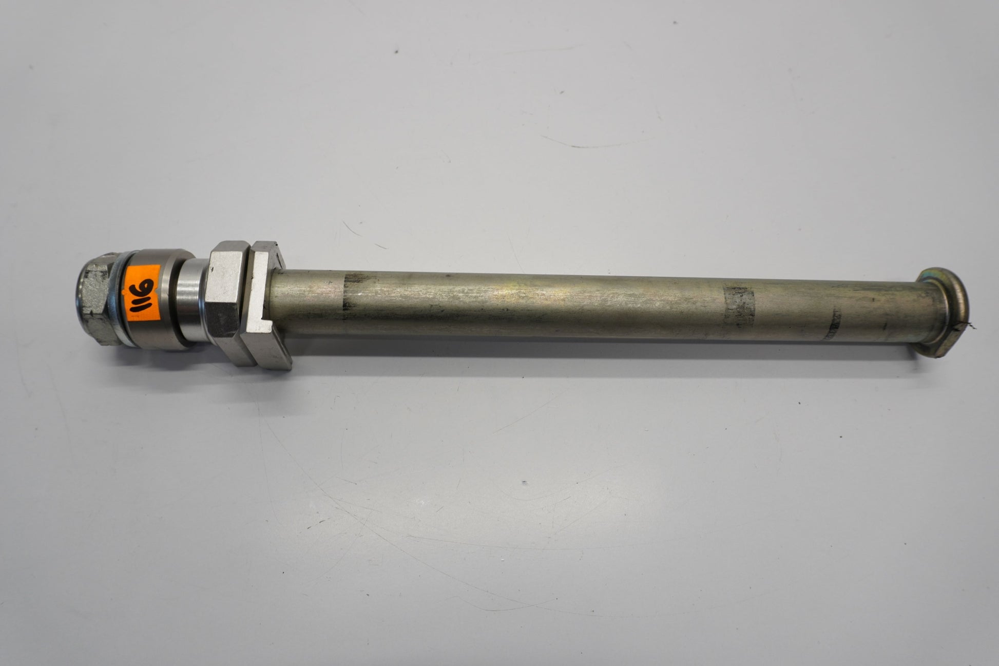 SUZUKI V-STROM 800 23- Hinterachse Achse hinten Radachse rear axle 2