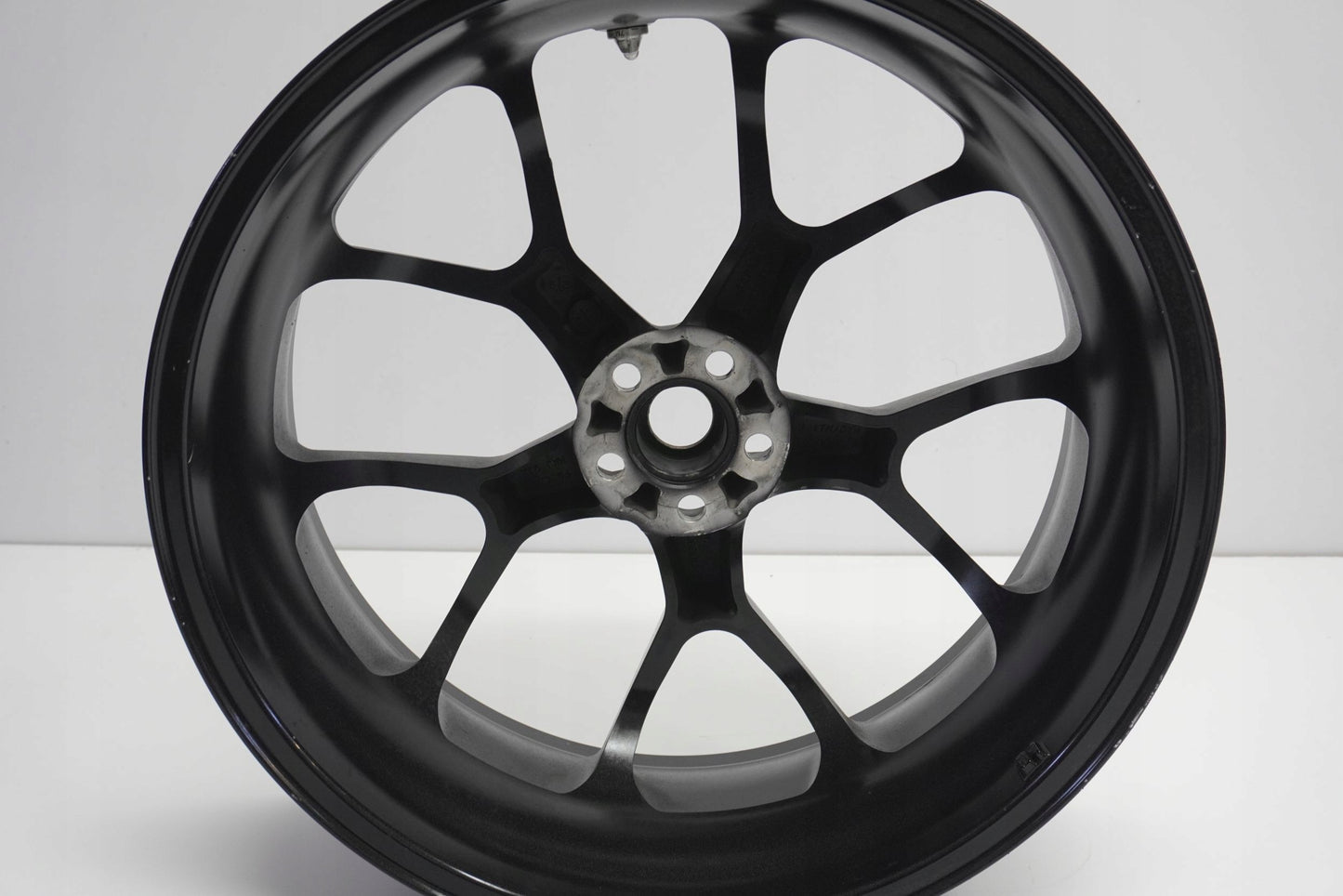 HONDA CB 1000 R SC80 Felge hinten Wheel Hinterrad 11