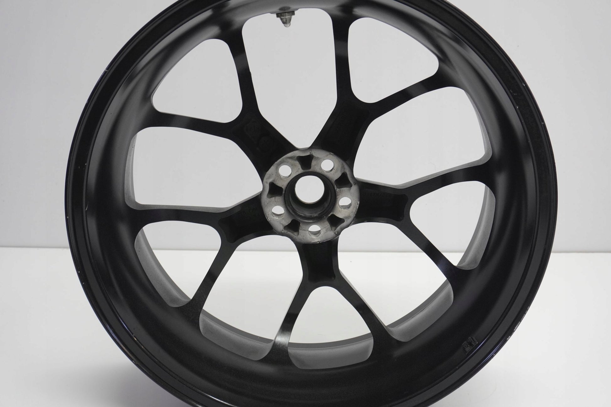 HONDA CB 1000 R SC80 Felge hinten Wheel Hinterrad 11