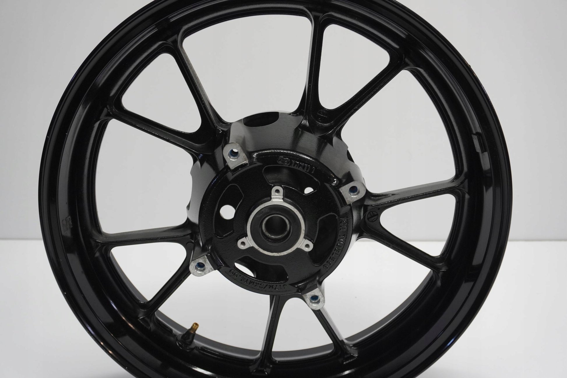 SUZUKI DL 650 V-STROM 19- Felge hinten Wheel Hinterrad 7