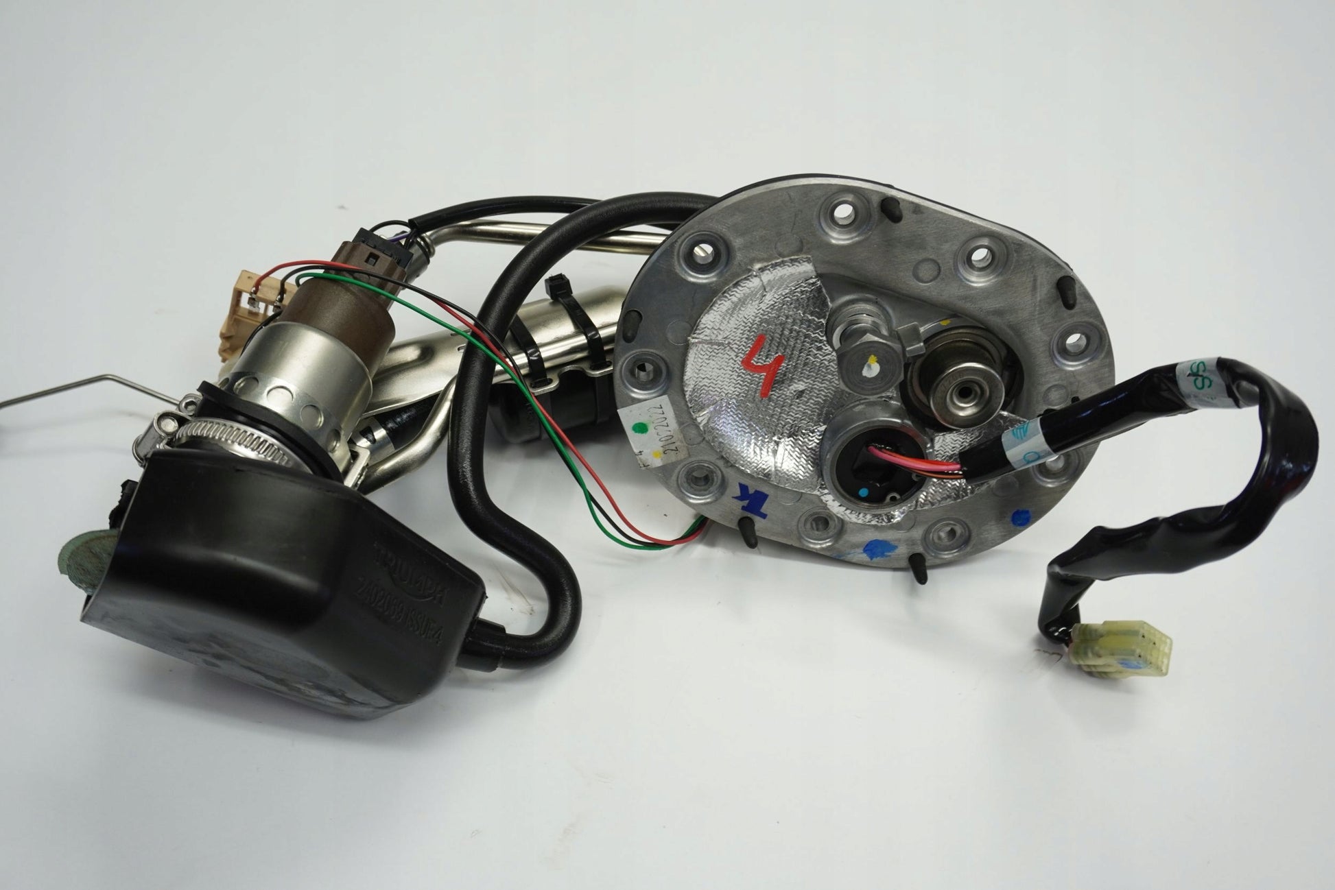 TRIUMPH ROCKET 3 R 20- Benzinpumpe Kraftstoffpumpe Fuel Pump 9