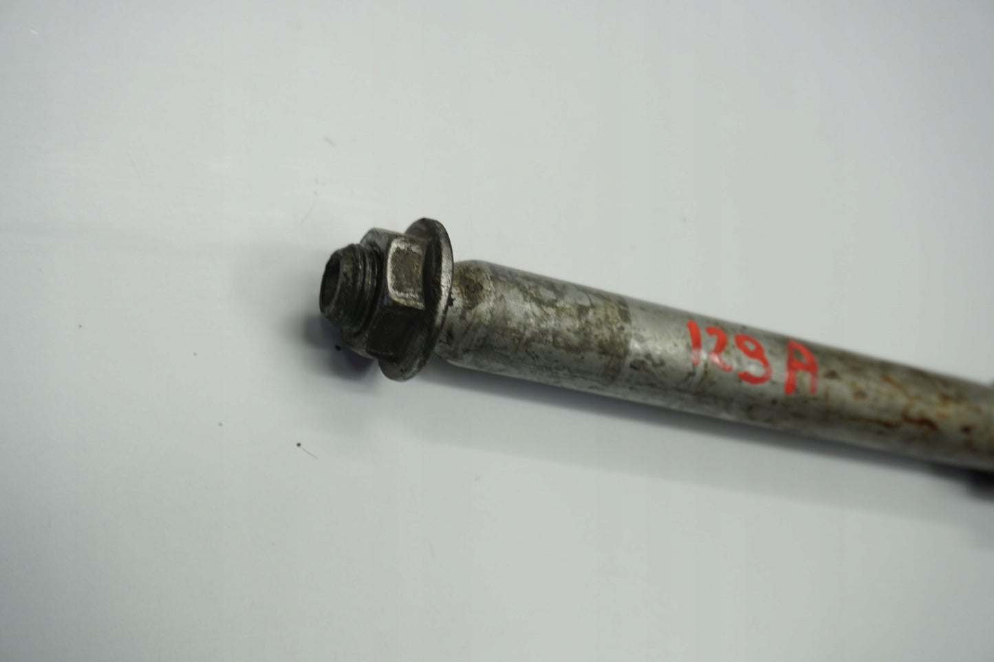 HONDA CRF 1000 L AFRICA TWIN 15-17 Vorderachse Achse vorne Radachse front axle 2