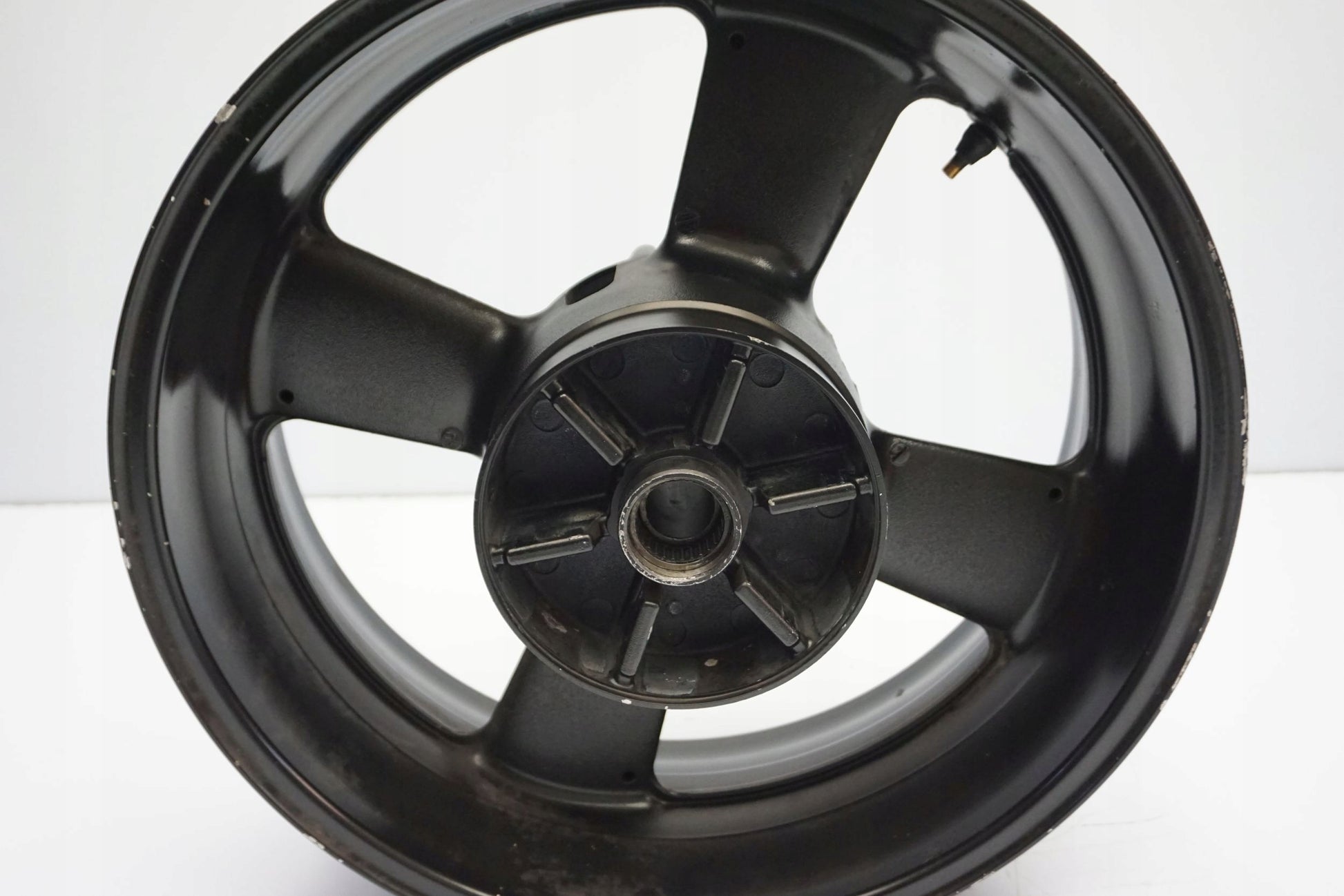 YAMAHA MT-01 1700 05-12 Felge hinten Wheel Hinterrad 12