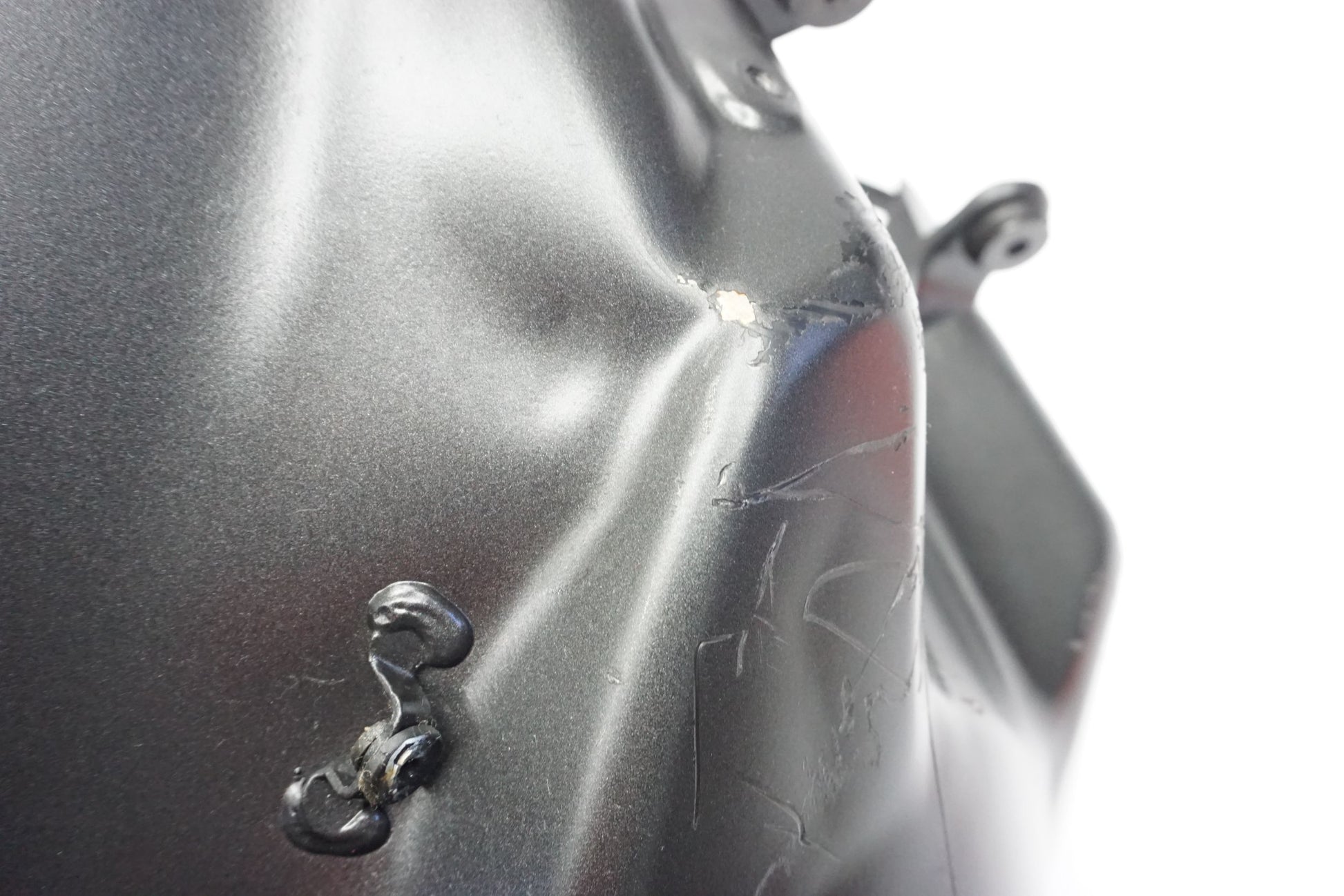 DUCATI MONSTER 937 21- Kraftstofftank Benzintank Fuel Tank 16