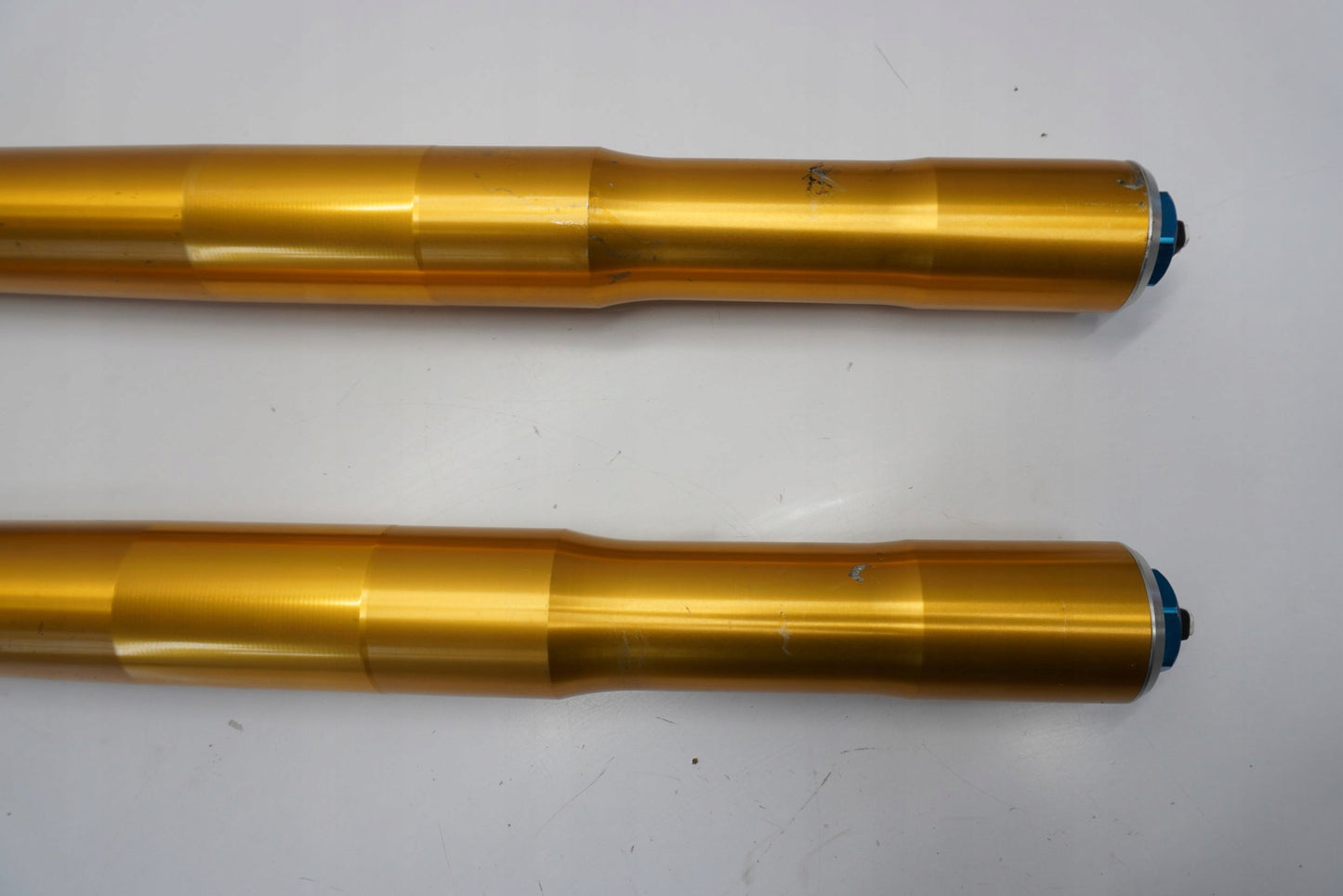 DUCATI PANIGALE 1299 15-18 Öhlins Gabel Gabelholme Fork 10