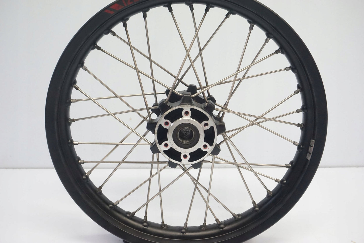 MOTO GUZZI V85 TT 2020 Felge vorne Wheel Vorderrad 2