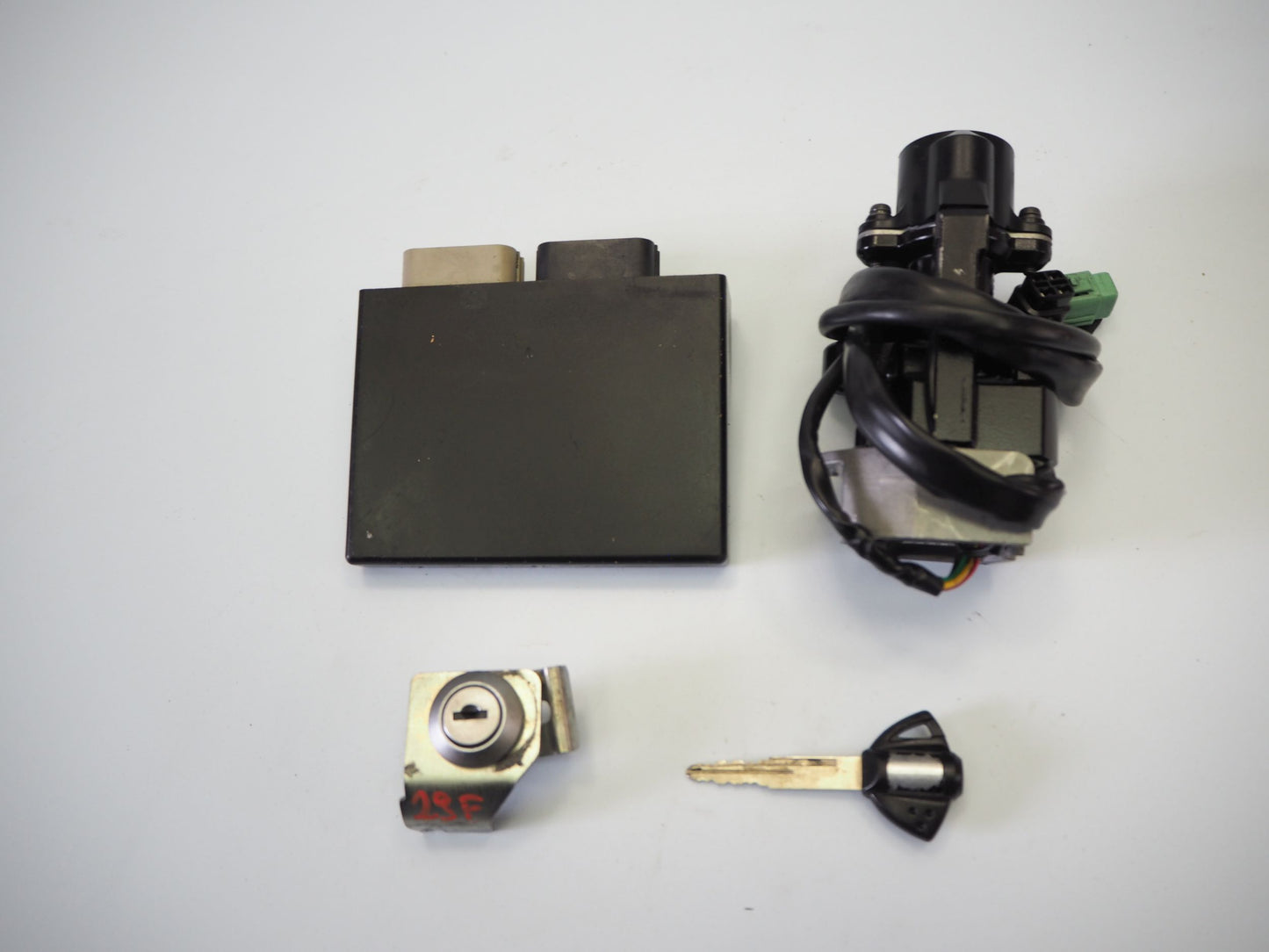 SUZUKI GSX-R 1000 K9-L6 Schlosssatz Zündschloss Lock Set