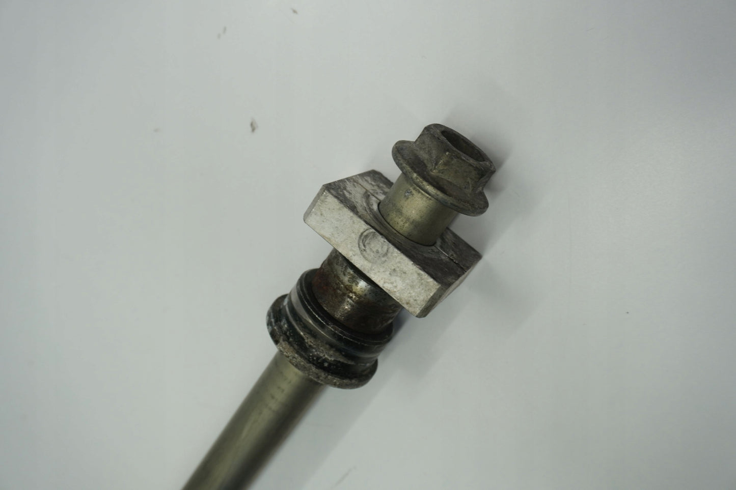KAWASAKI Z-900 17-19 Hinterachse Achse hinten Radachse rear axle 3
