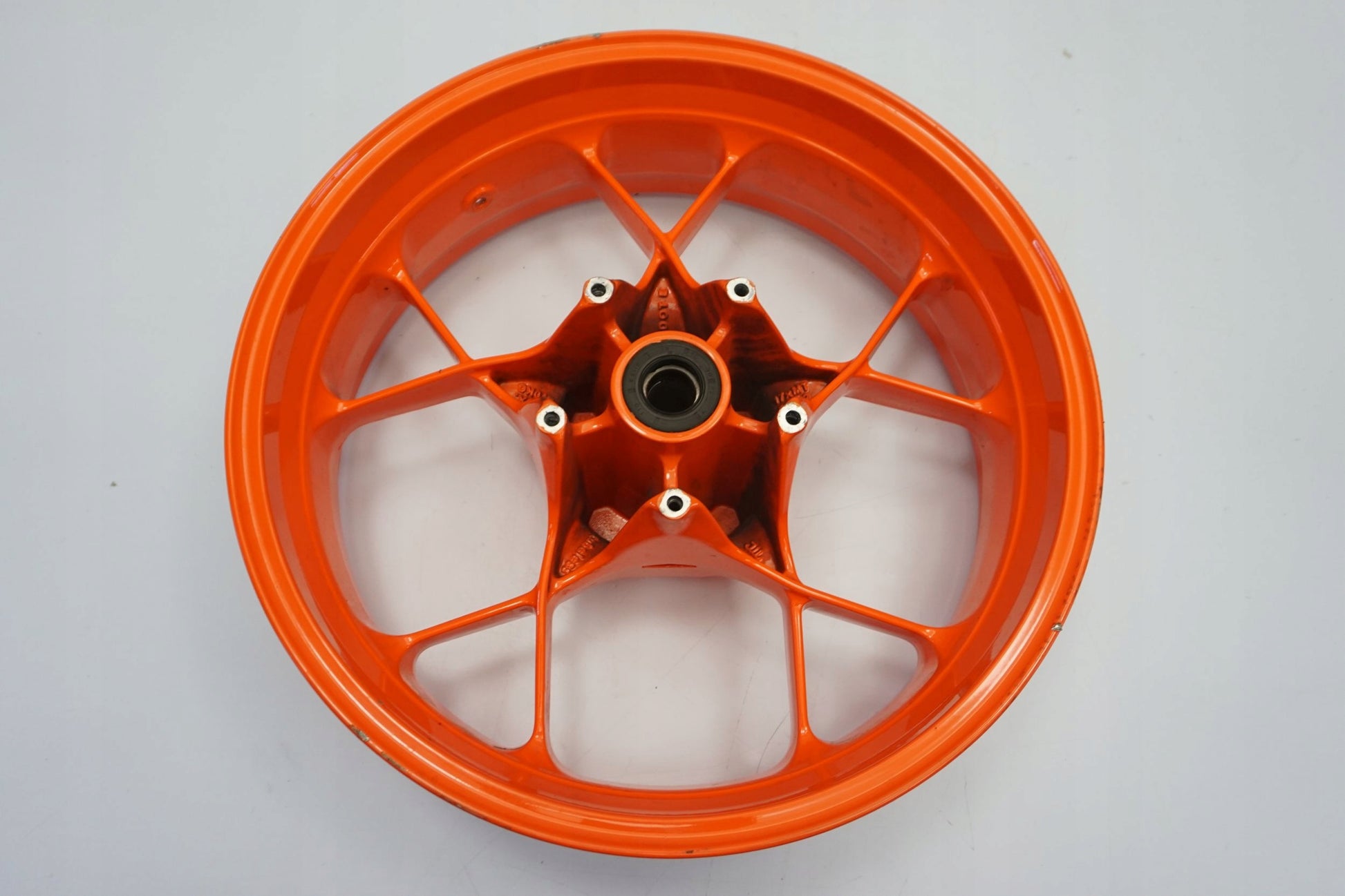 KTM 890 DUKE R 20- Felge hinten Wheel Hinterrad 8