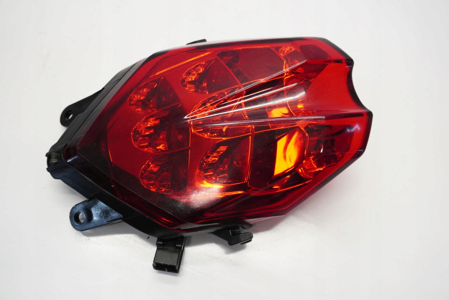 TRIUMPH STREET TRIPLE 675 13-17 Rücklicht 6