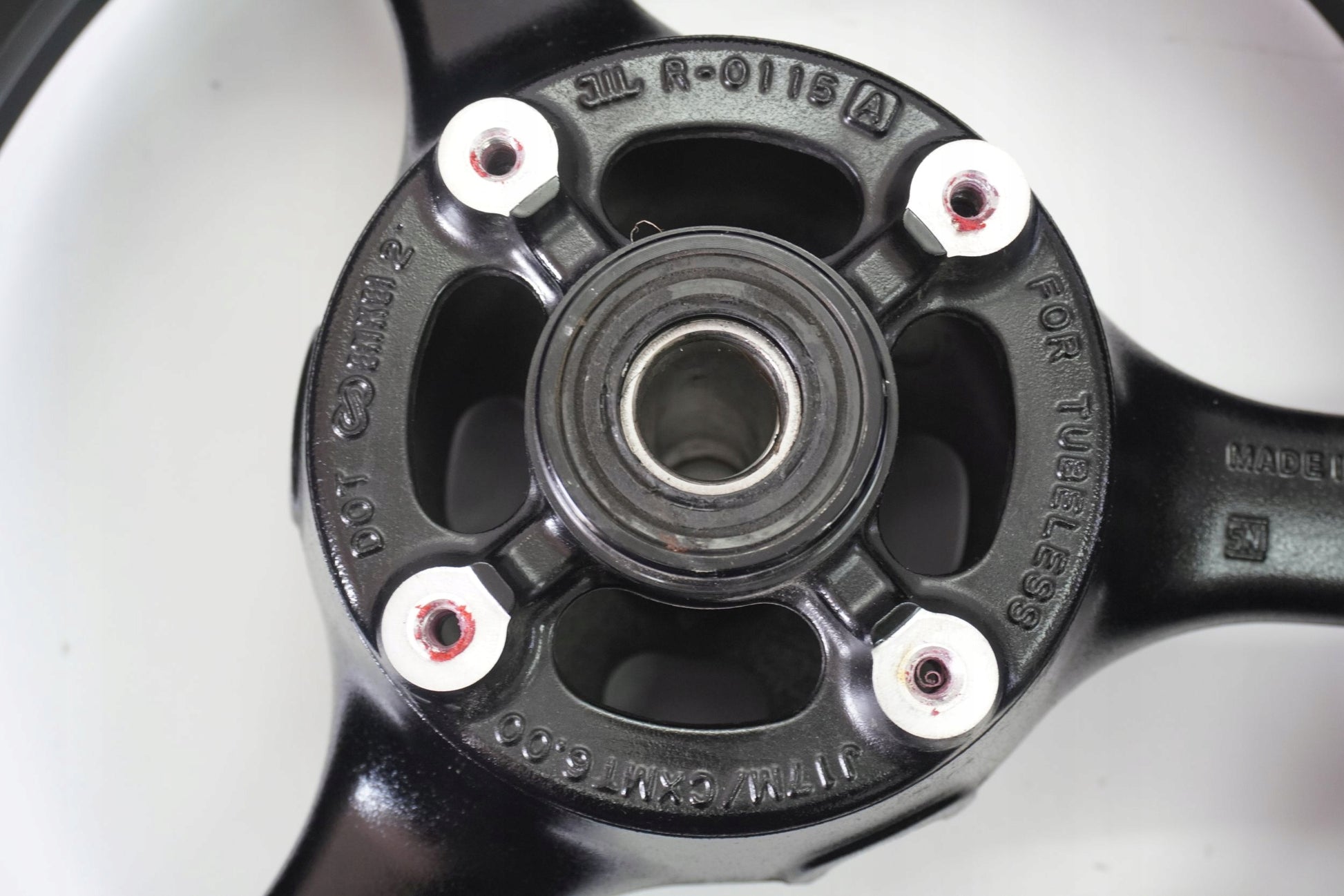 KAWASAKI ZX-10R 1000 23- Felge hinten Wheel Hinterrad 2