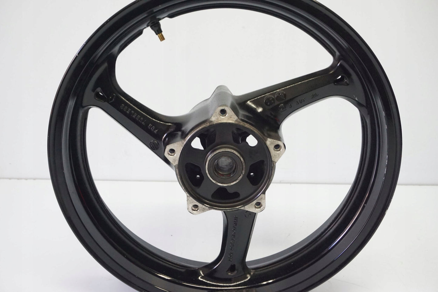 SUZUKI GSR 600 06-10 Felge vorne Wheel Vorderrad