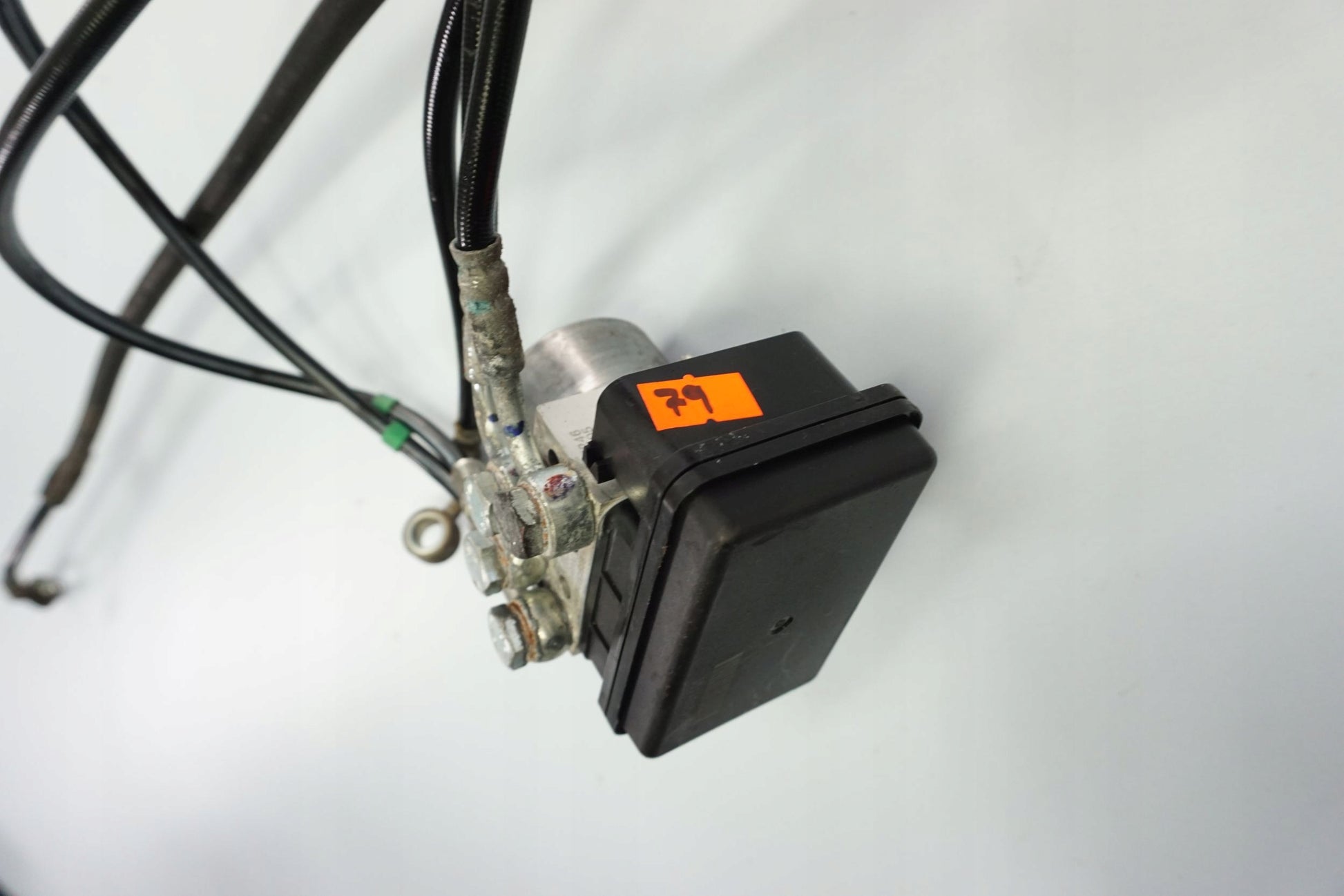 KTM 125 DUKE 17-23 ABS Pumpe Druckmodulator 2