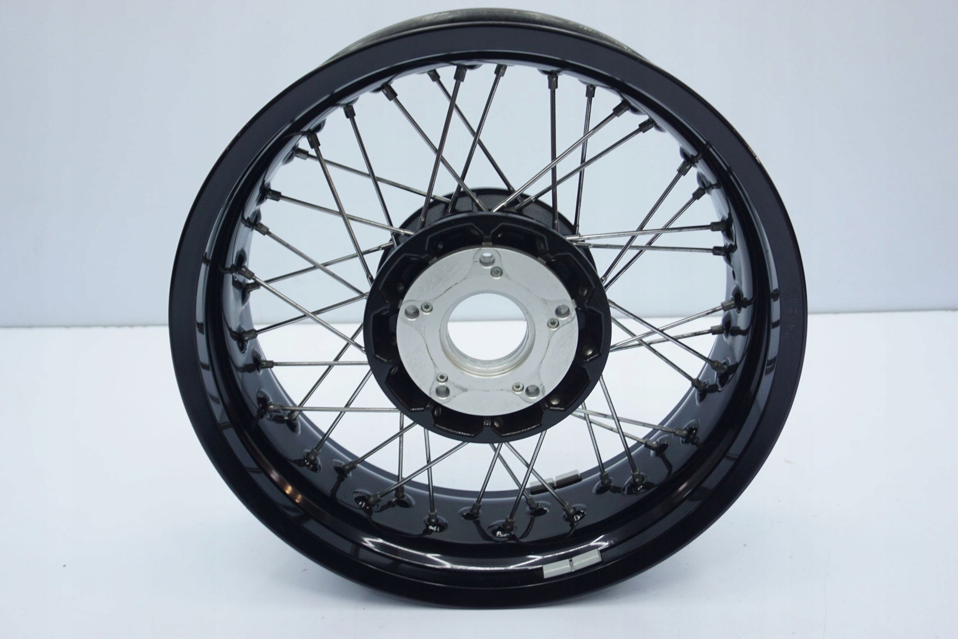 BMW R NINET 14-16 Felge hinten Wheel Hinterrad 10