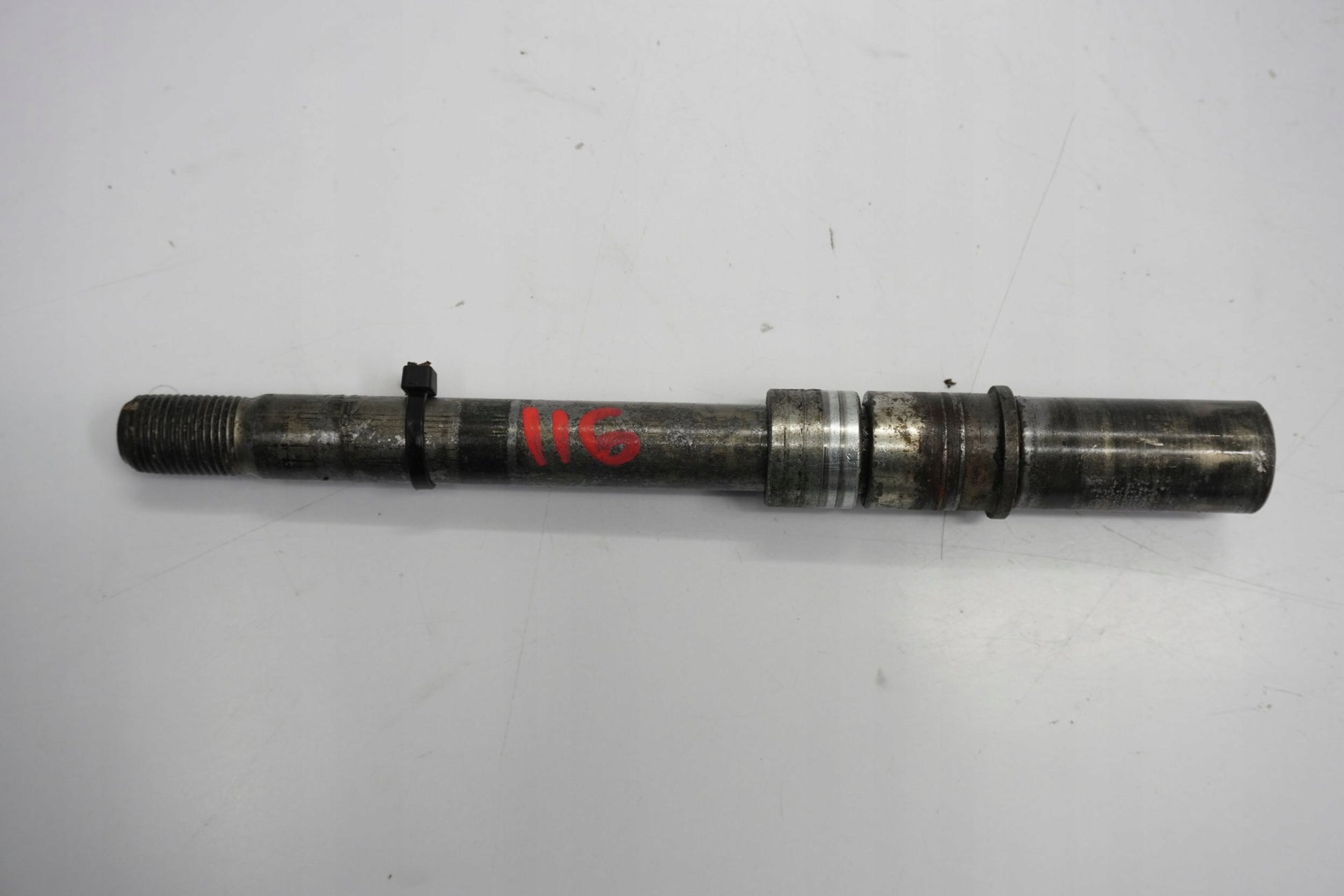 YAMAHA XT 660 Z TENERE 08-16 Vorderachse Achse vorne Radachse front axle 2