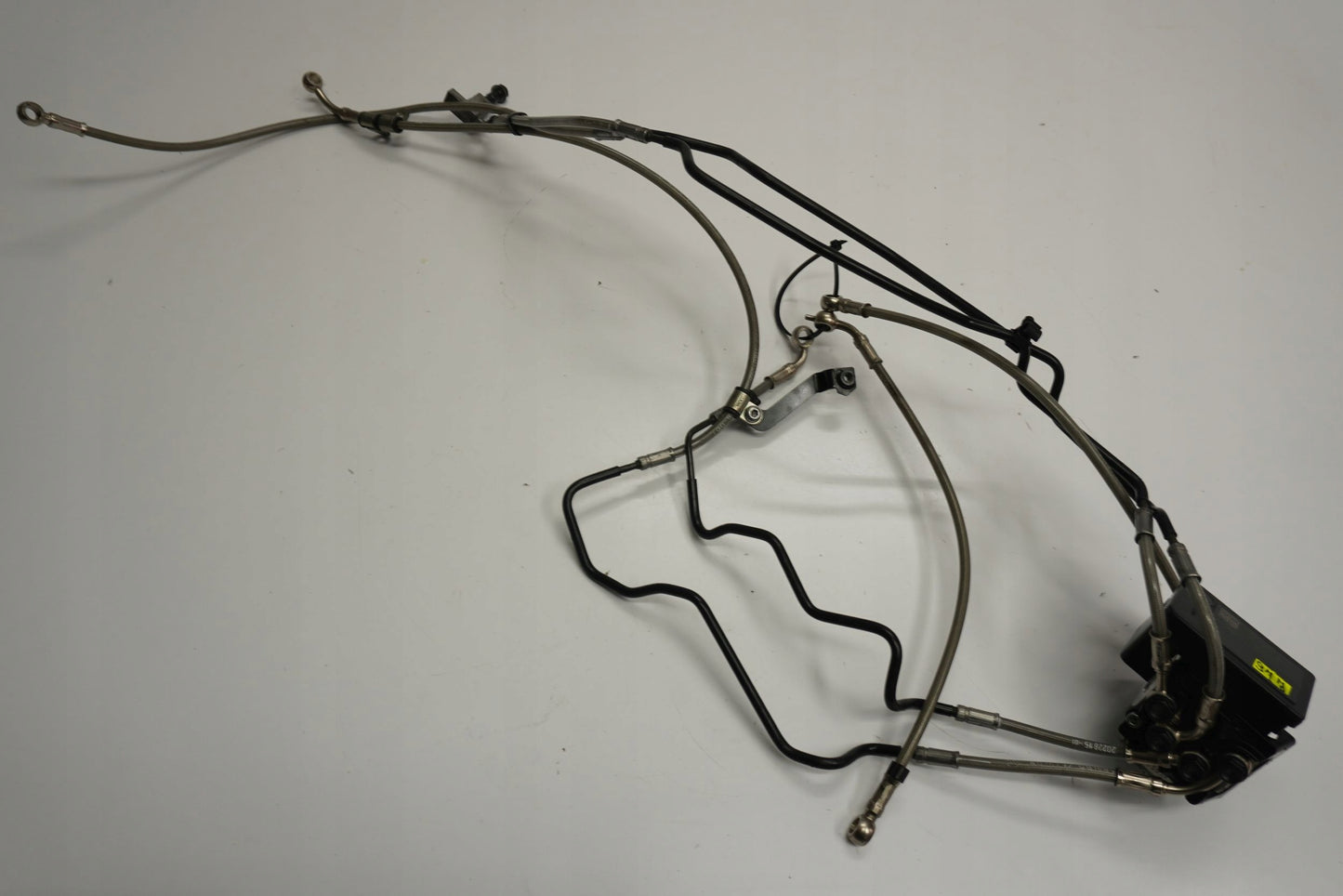 TRIUMPH STREET TRIPLE 765 RS 17-19 ABS Pumpe Druckmodulator 5