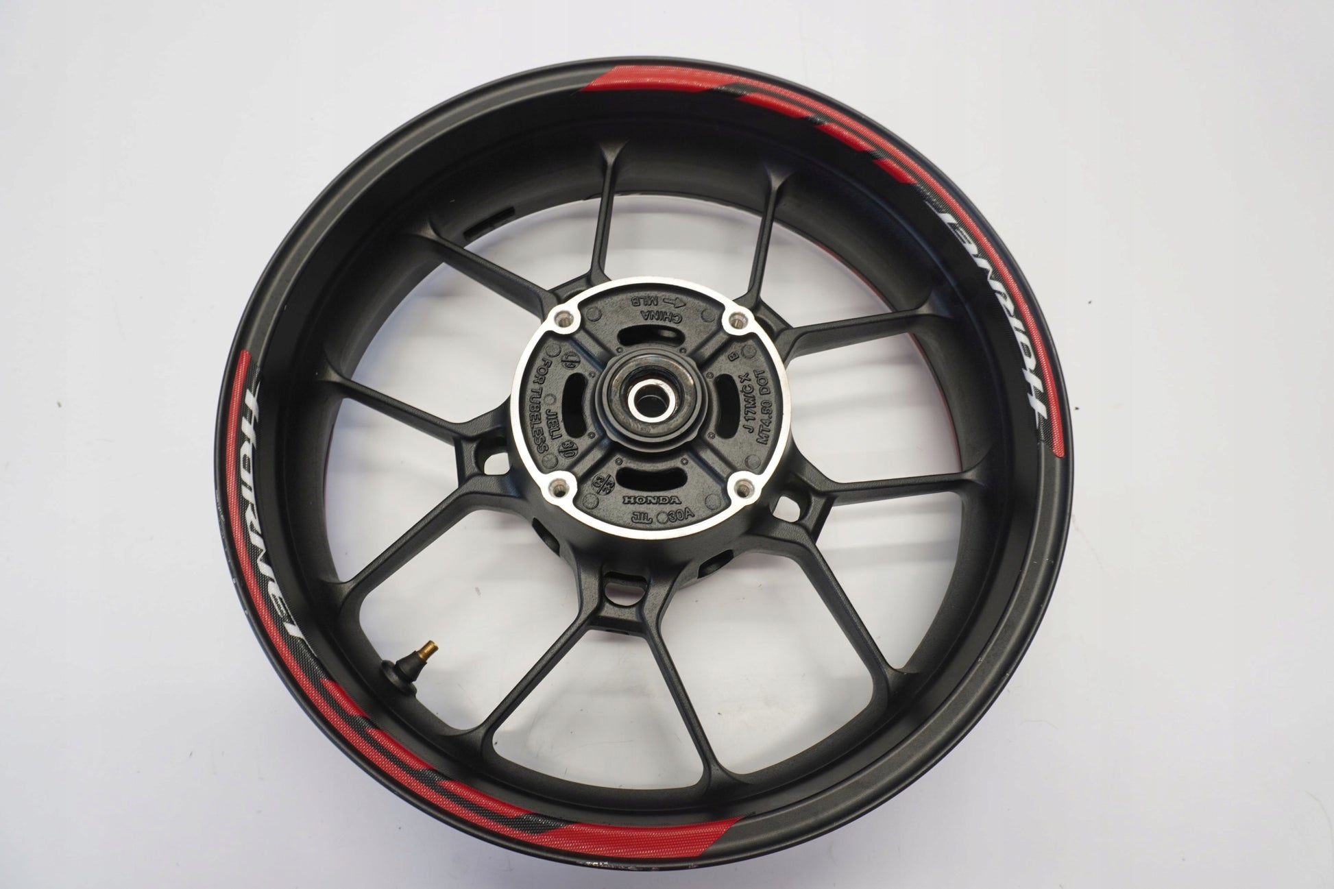 HONDA CB 750 HORNET 23- Felge hinten Wheel Hinterrad 11