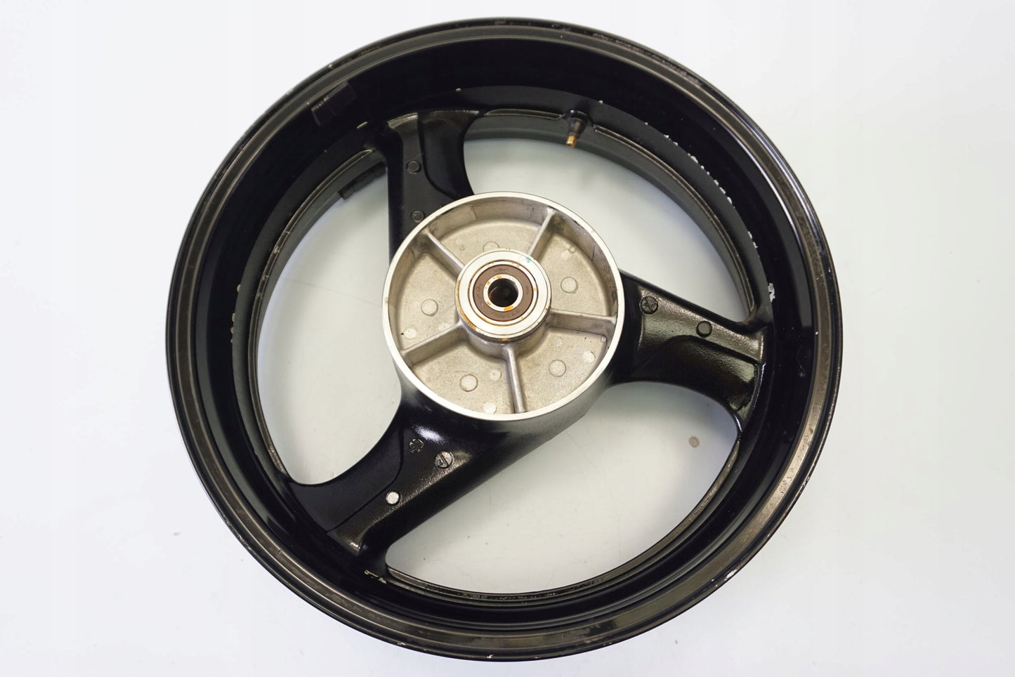 HONDA CBR 600 F4 PC35 99-00 Felge hinten Wheel Hinterrad