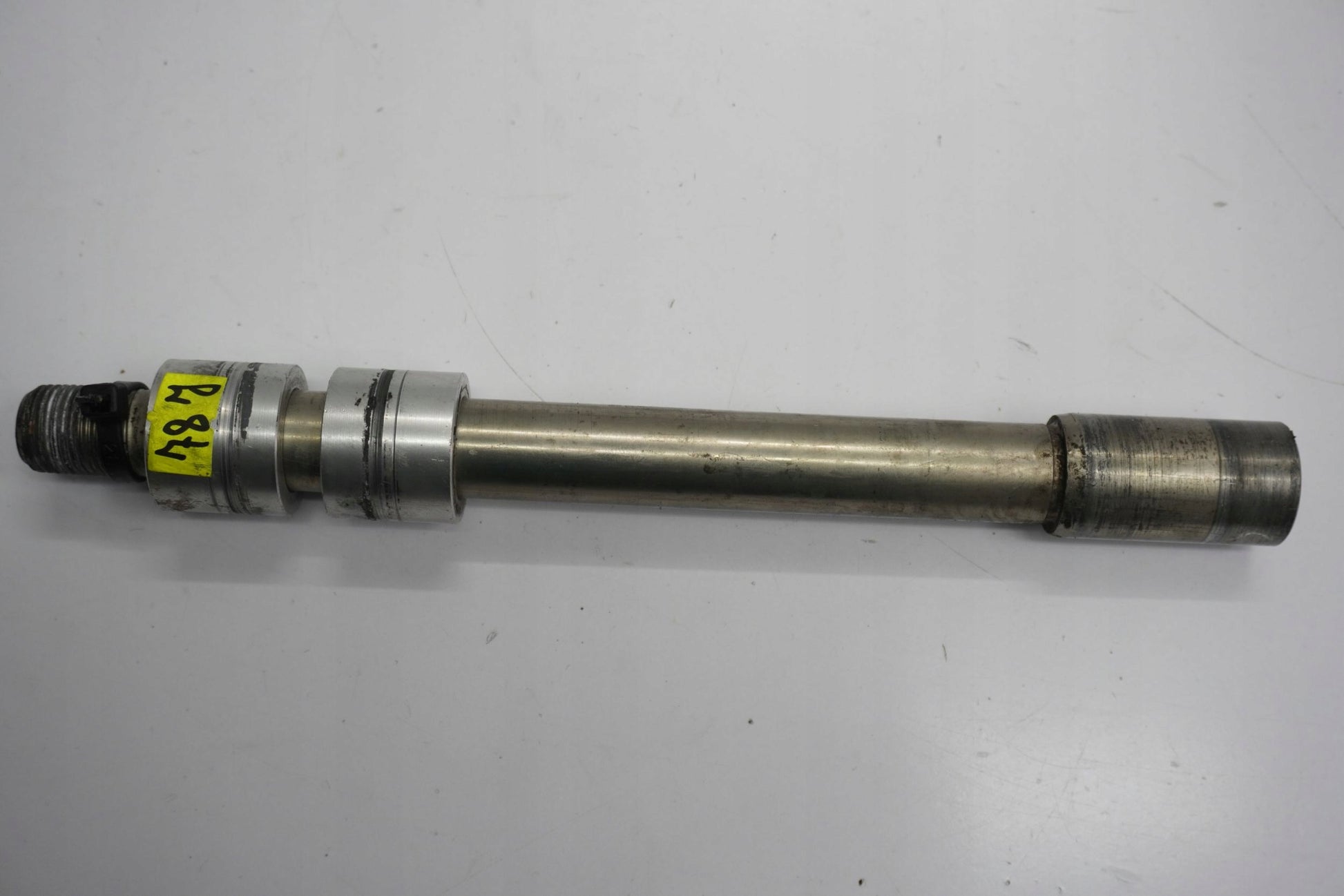 TRIUMPH STREET TRIPLE 765 RS 17-19 Vorderachse Achse vorne Radachse front axle 2