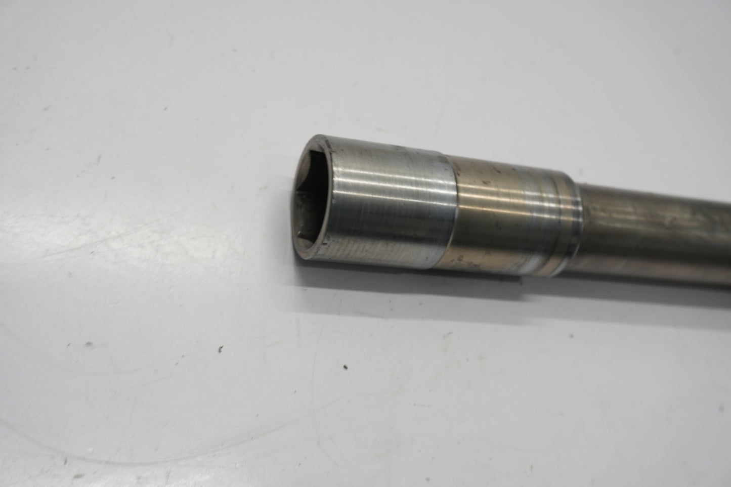 BMW R 1200 GS 08-12 Vorderachse Achse vorne Radachse front axle 7