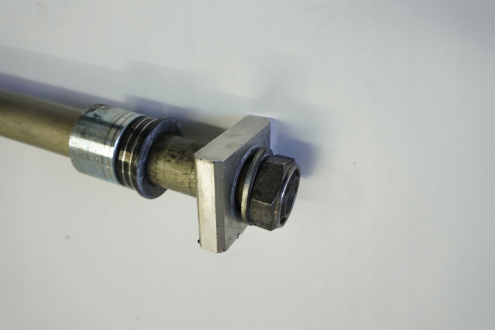 YAMAHA FZ8 10-15 Hinterachse Achse hinten Radachse rear axle 2