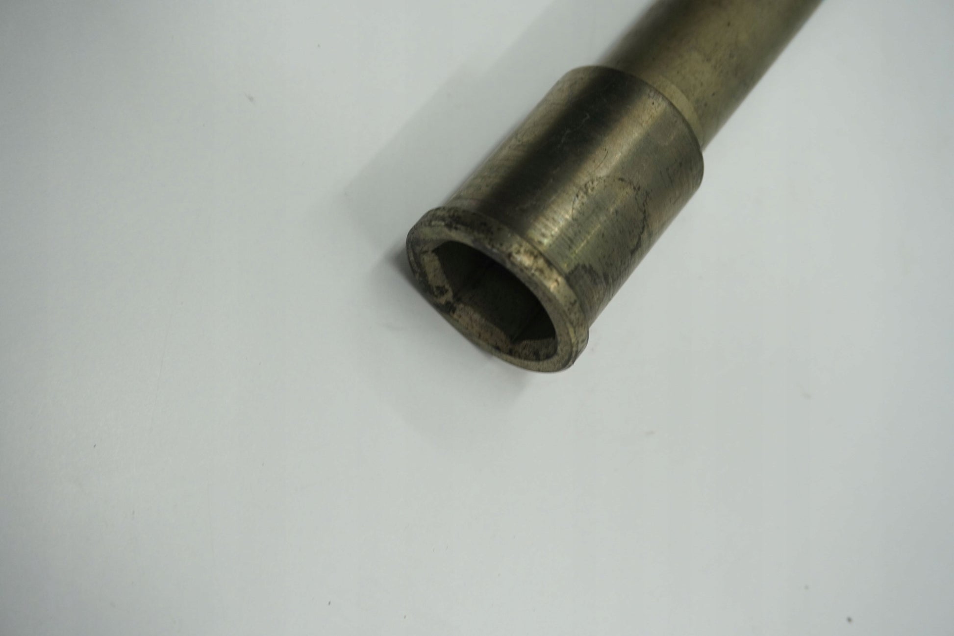 KAWASAKI ZZR-1400 05-11 Vorderachse Achse vorne Radachse front axle 3