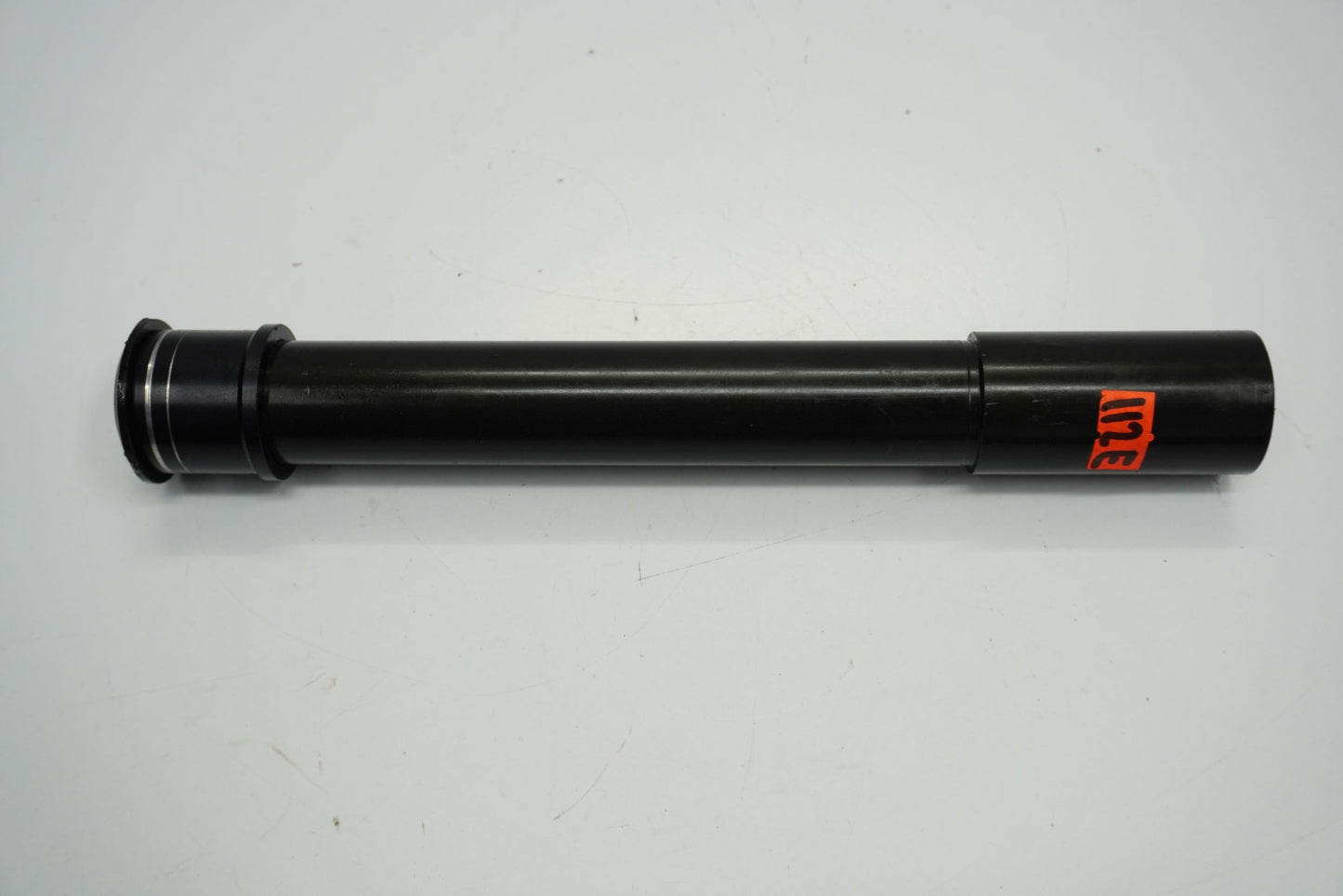 KTM 890 DUKE R 20- Vorderachse Achse vorne Radachse front axle 5