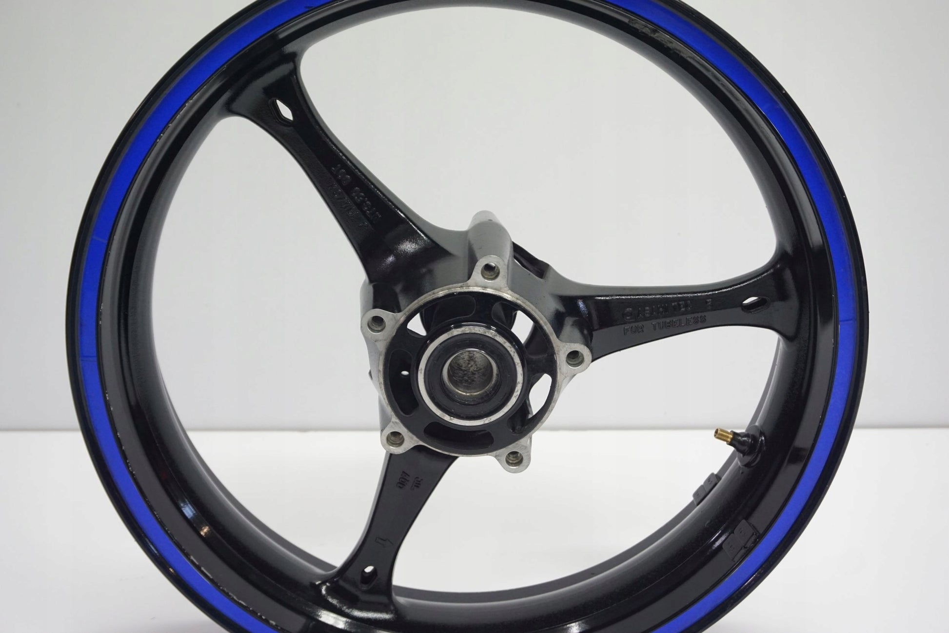 SUZUKI GSX-R 1000 K7-K8 Felge vorne Wheel Vorderrad 10