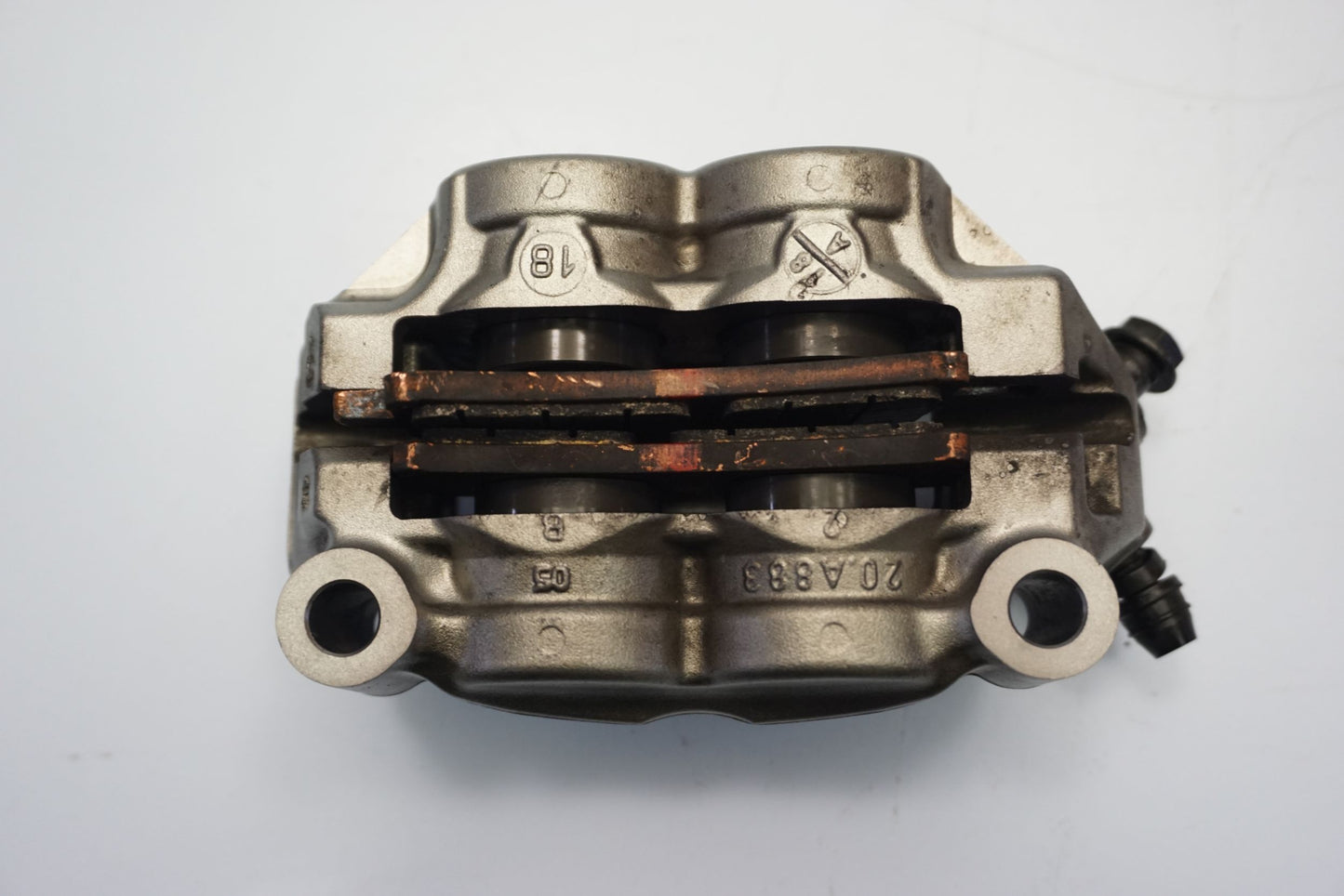 TRIUMPH STREET TRIPLE 765 RS 17-19 Bremse Bremssattel Bremszange vorne links