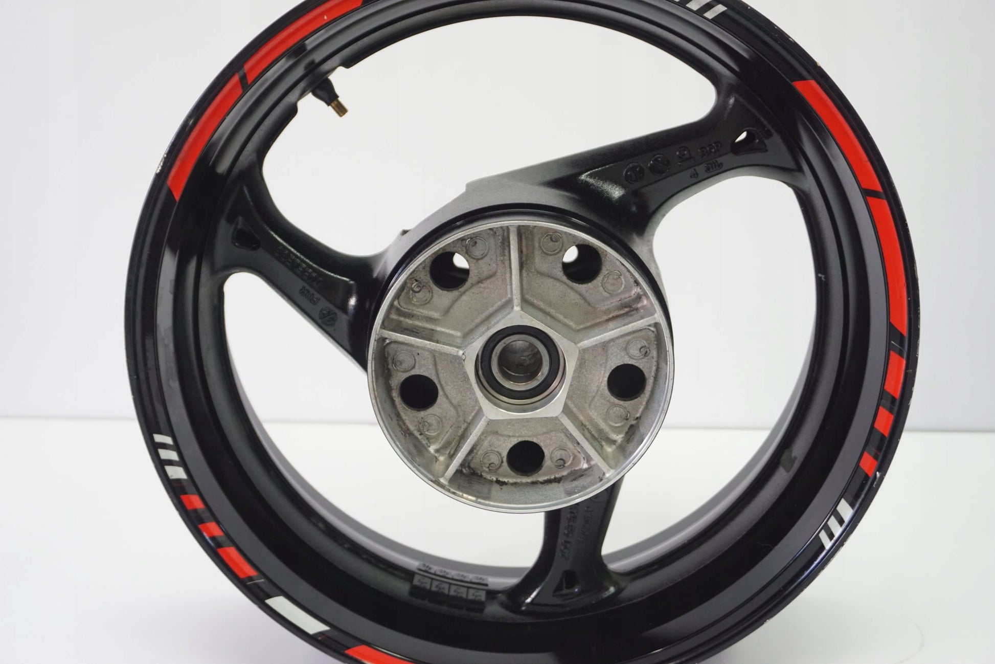 SUZUKI GSR 750 11-16 Felge hinten Wheel Hinterrad 10