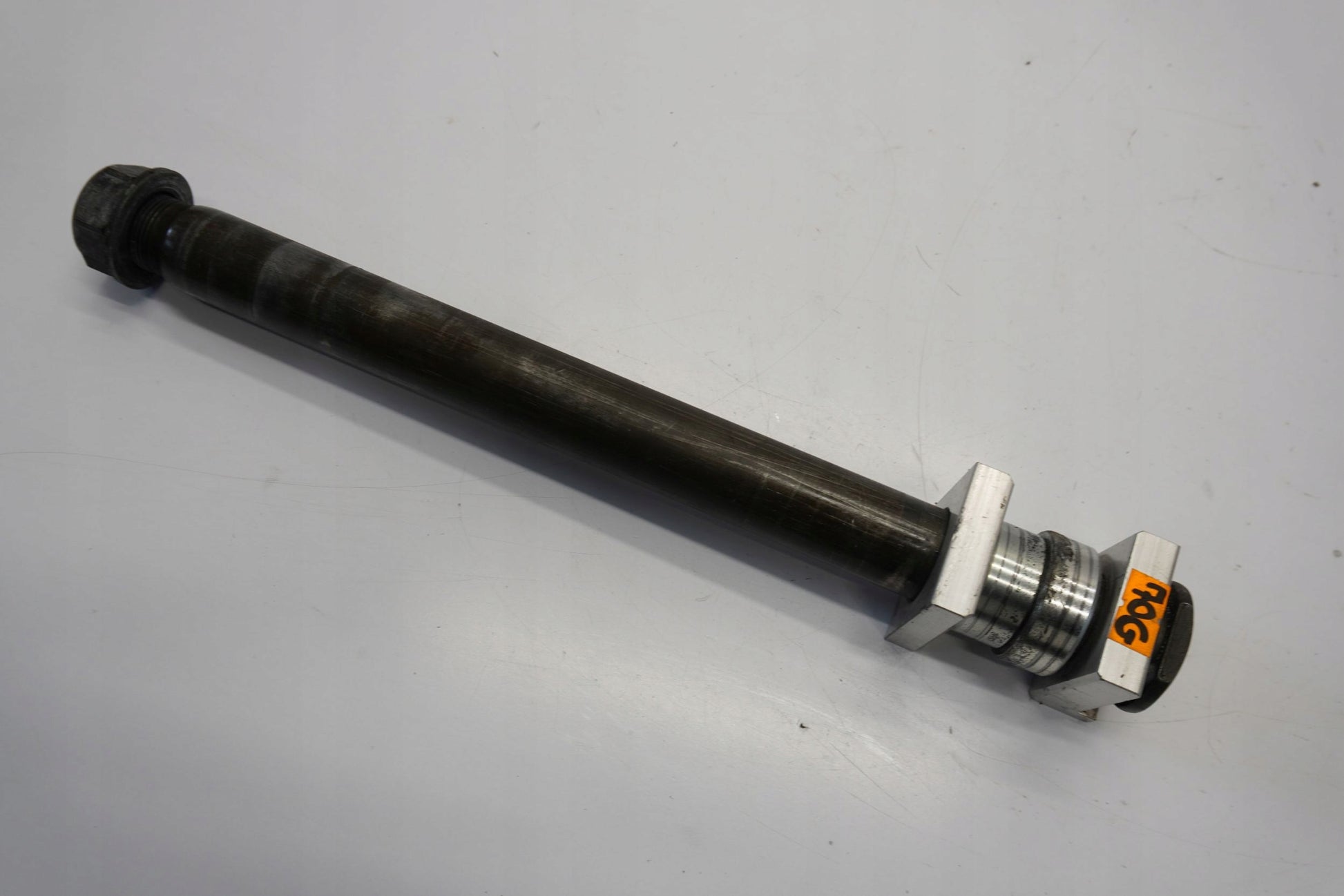 YAMAHA TDM 900 02-12 Hinterachse Achse hinten Radachse rear axle 5