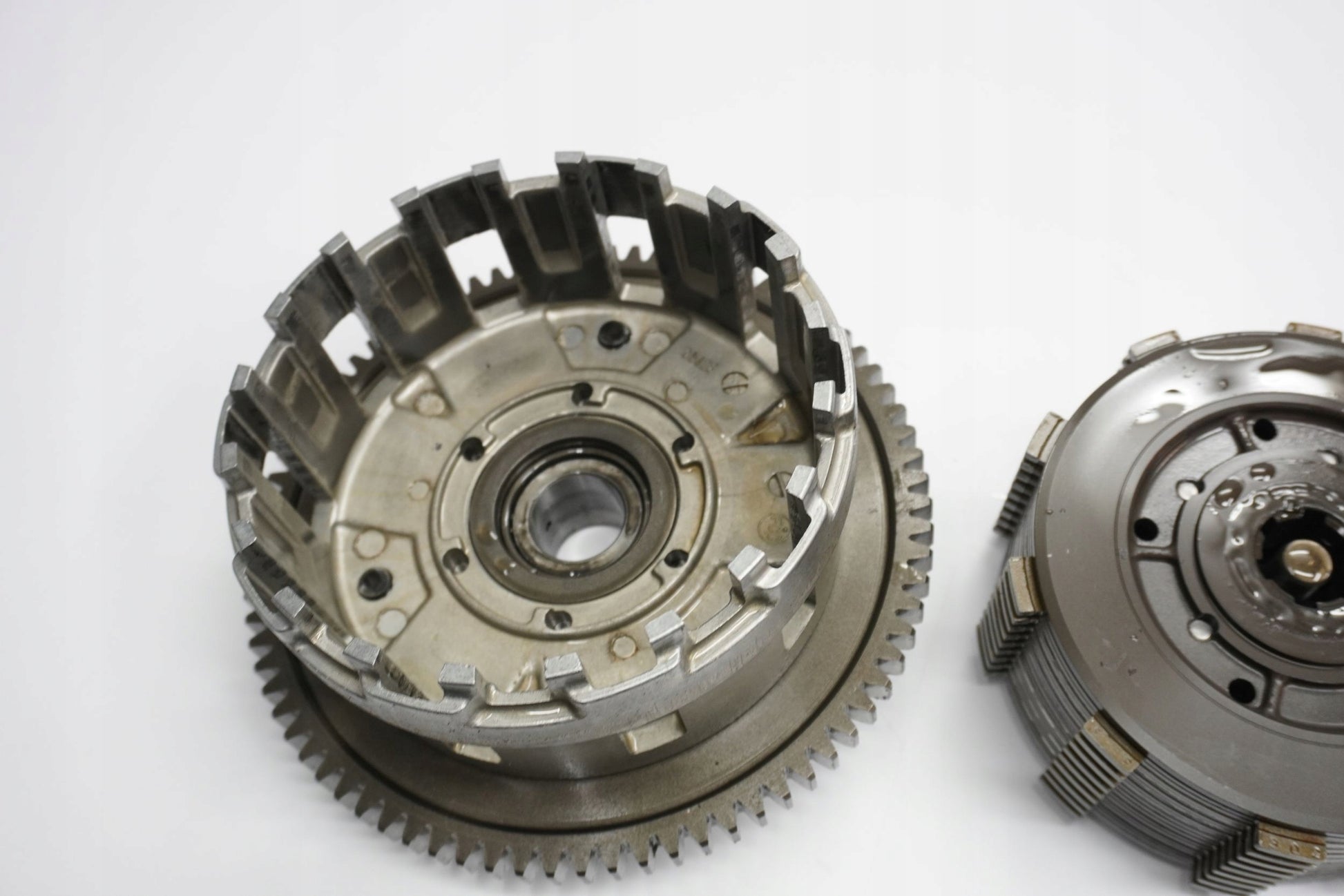 SUZUKI GSX-R 600 750 K4-K5 Kupplung Kupplungskorb Clutch 3