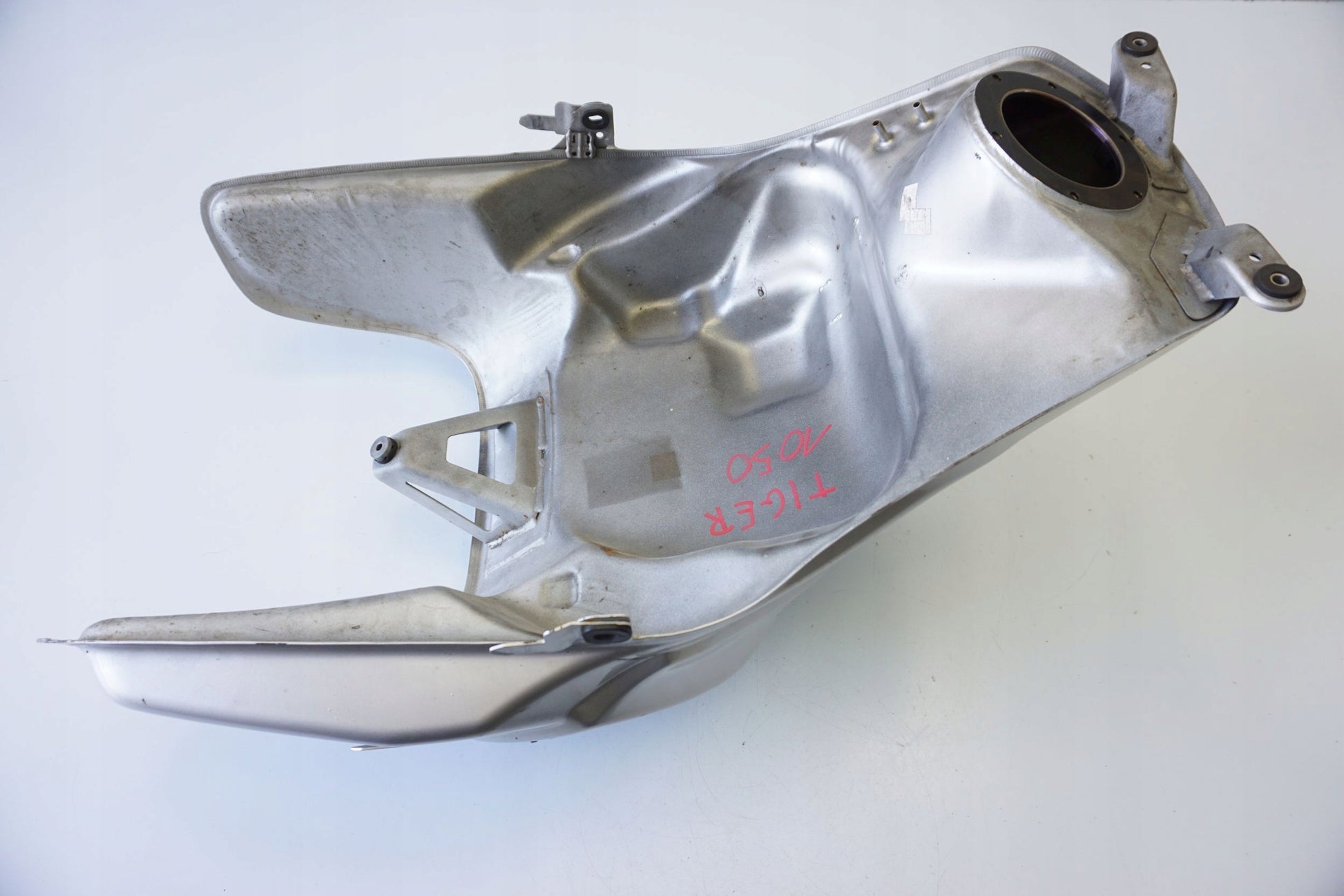 TRIUMPH TIGER SPORT 1050 16- Kraftstofftank Benzintank Fuel Tank 10