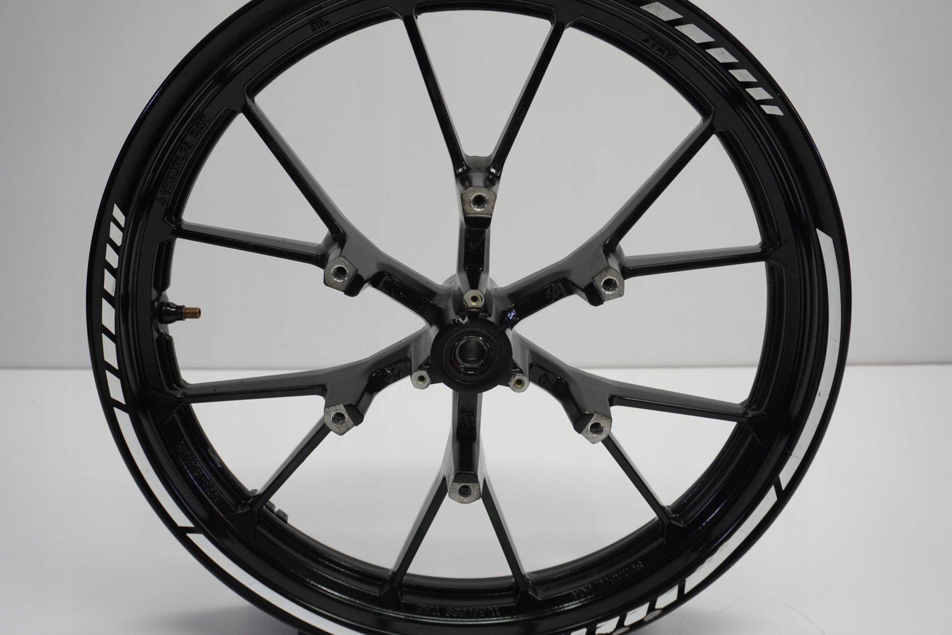 YAMAHA YZF-R 125 19-23 Felge vorne Wheel Vorderrad 10