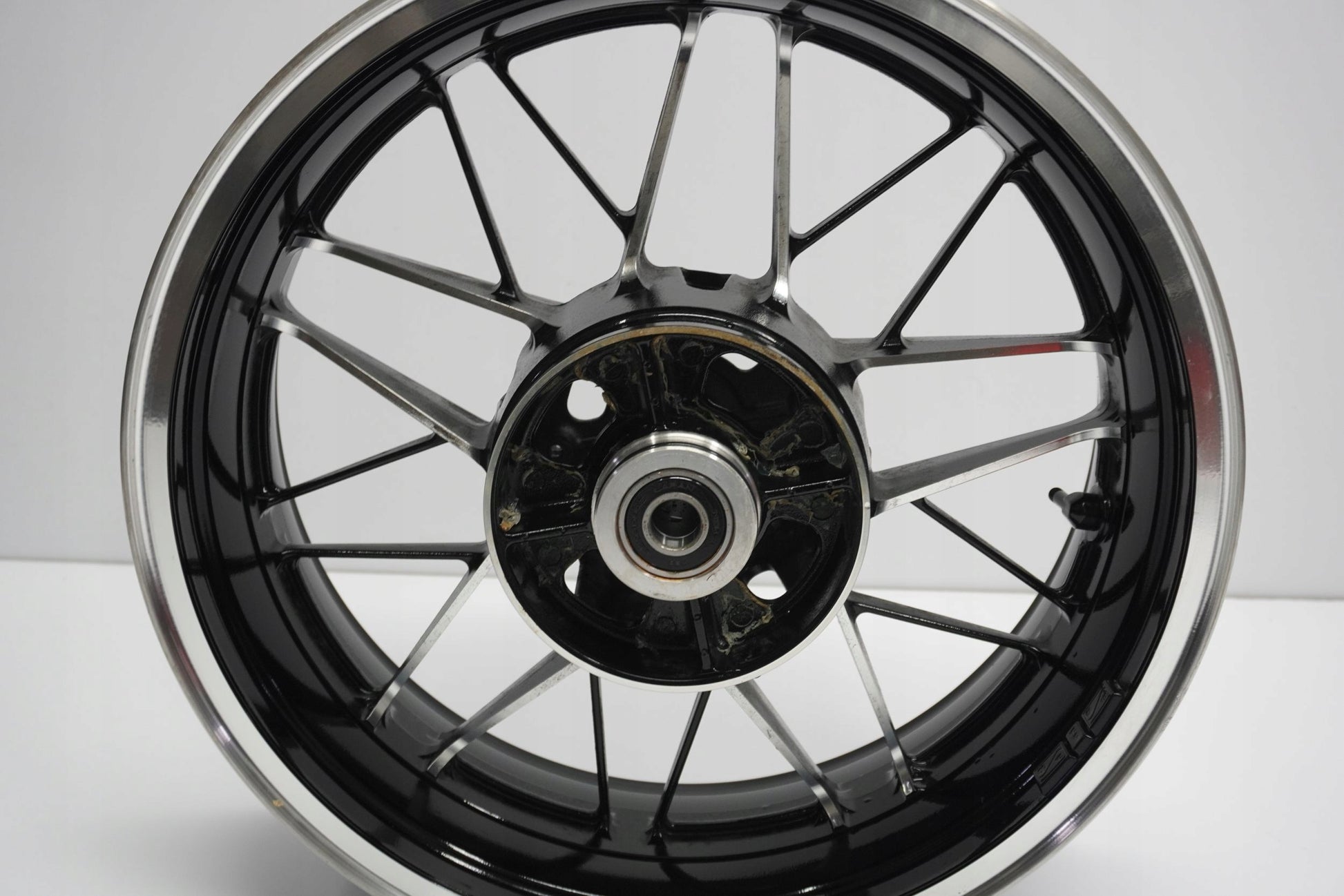 KAWASAKI Z 900 RS 18- Felge hinten Wheel Hinterrad 9