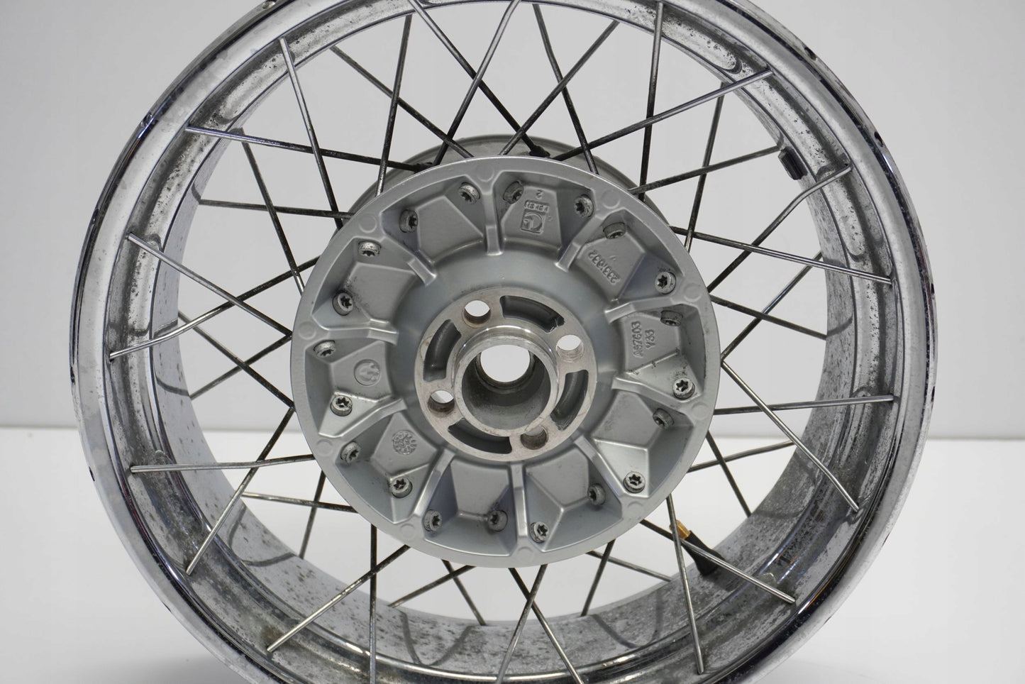 BMW R 1200 C 97-04 Felge hinten Wheel Hinterrad 4