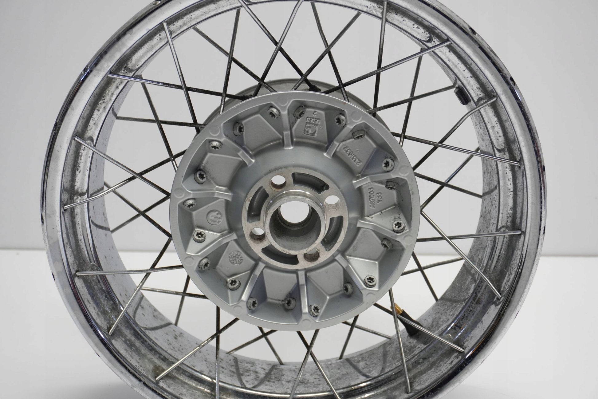 BMW R 1200 C 97-04 Felge hinten Wheel Hinterrad 4