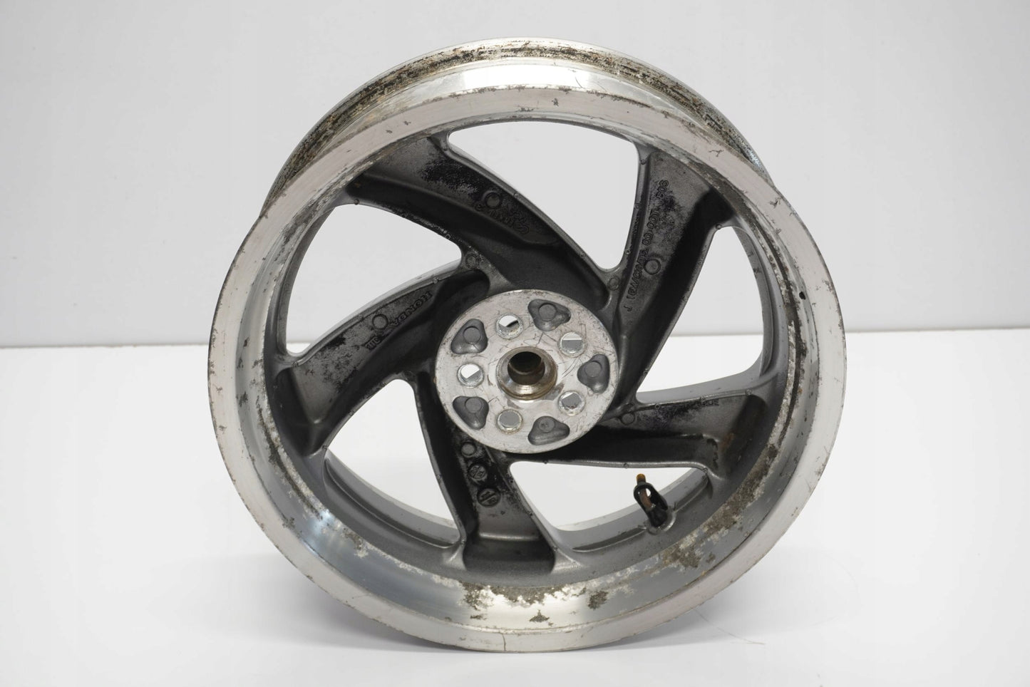 HONDA GL 1800 GOLDWING 01-05 Felge hinten Wheel Hinterrad 11
