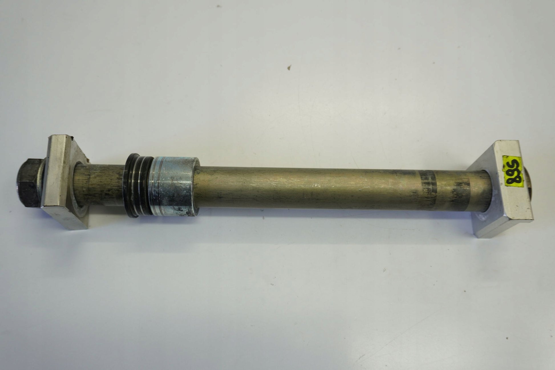 YAMAHA FZ8 10-15 Hinterachse Achse hinten Radachse rear axle 3