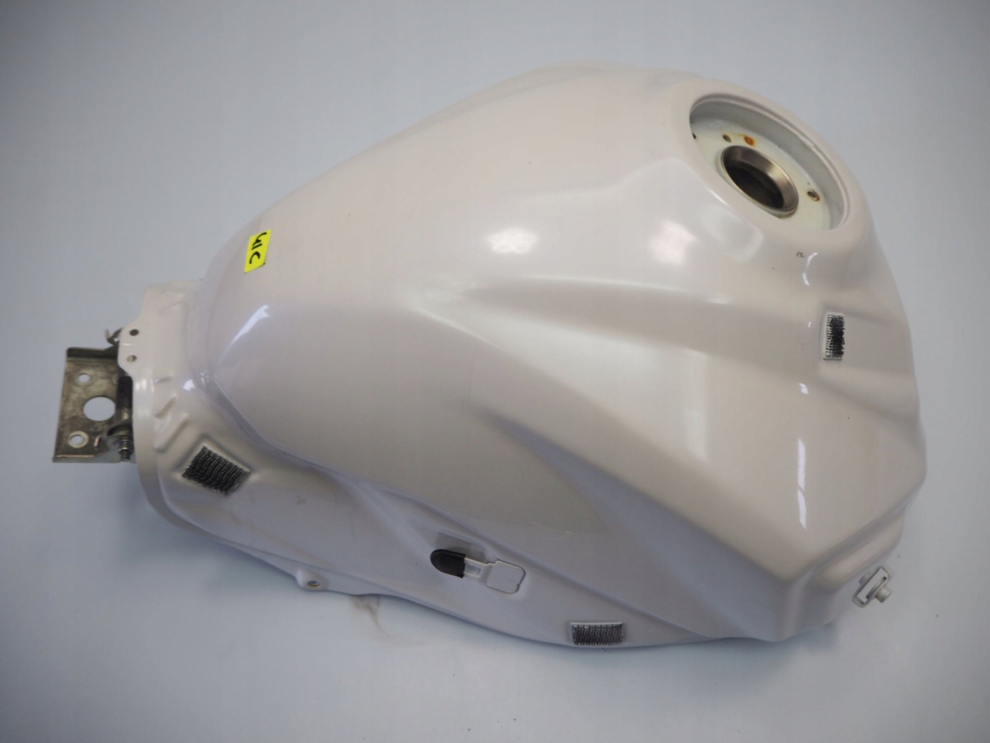 SUZUKI GSX-S 750 17-23 Kraftstofftank Benzintank Fuel Tank 12