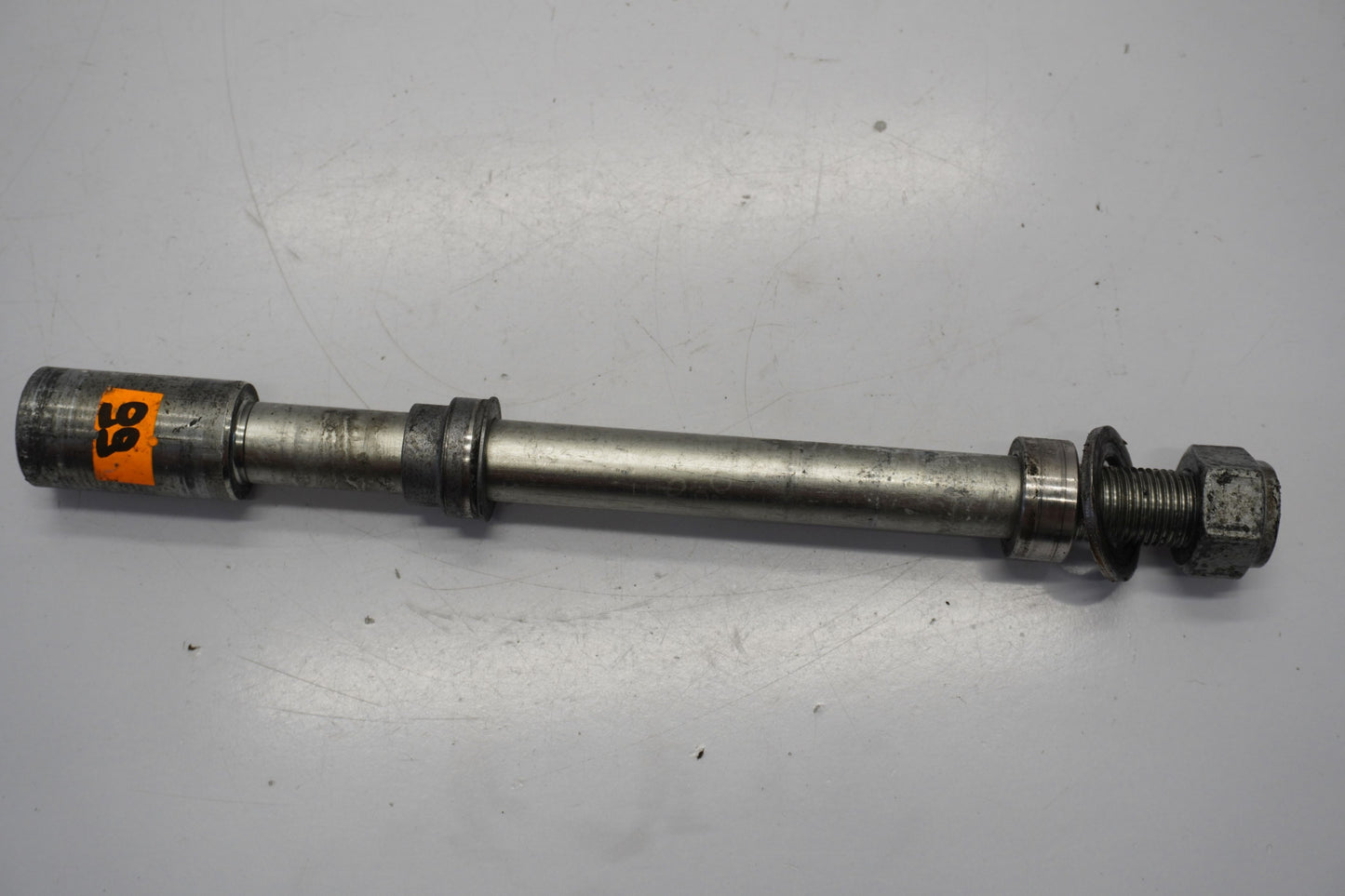 BMW F 700 GS 12-17 Vorderachse Achse vorne Radachse front axle 7