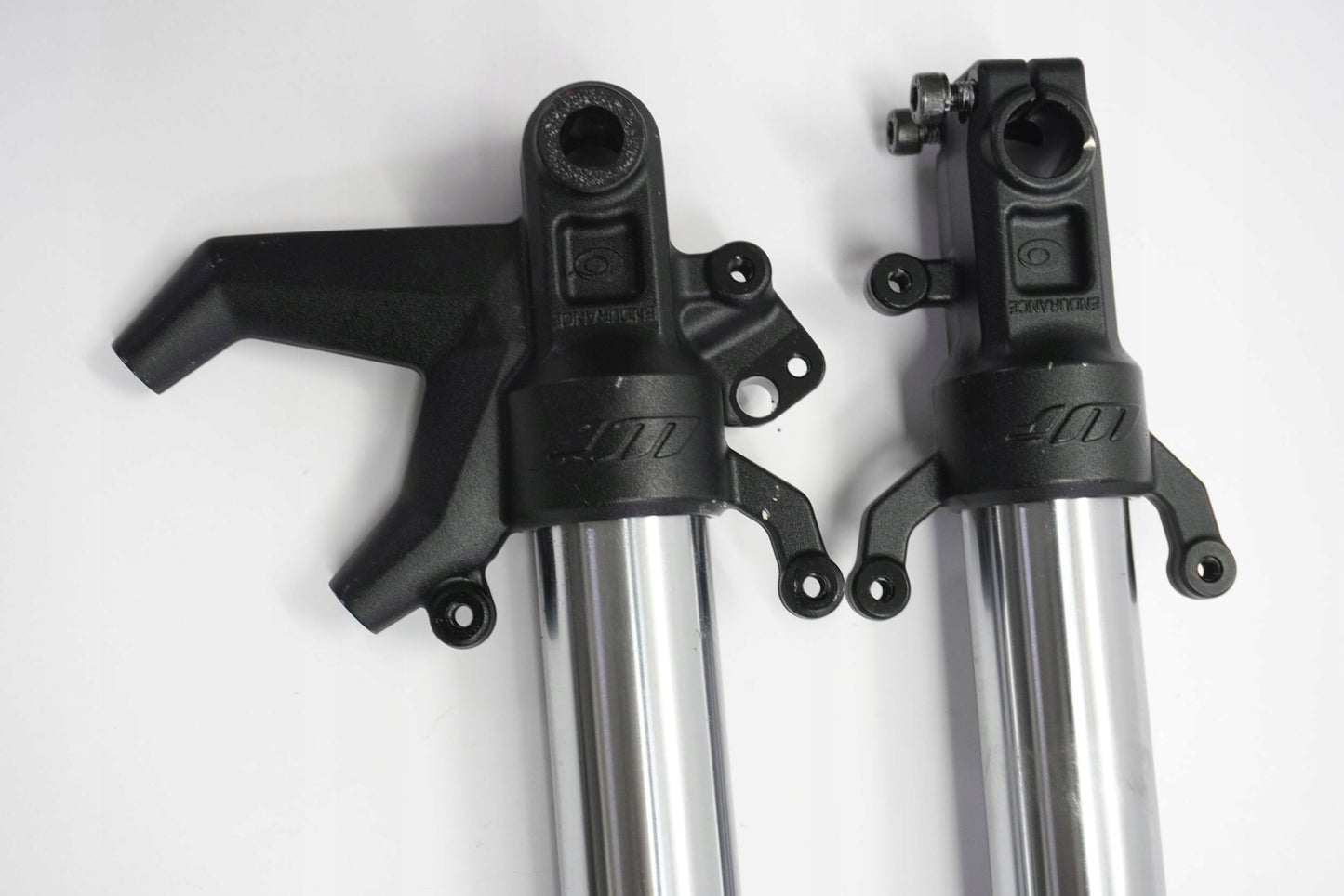KTM 125 DUKE 17-23 Gabel Gabelholme Fork 9