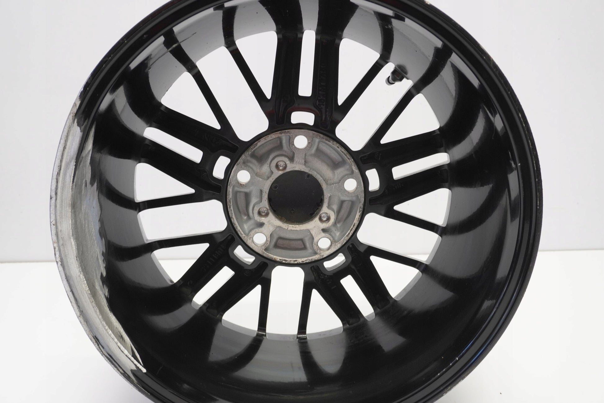 TRIUMPH ROCKET III 05-10 Felge hinten Wheel Hinterrad 9